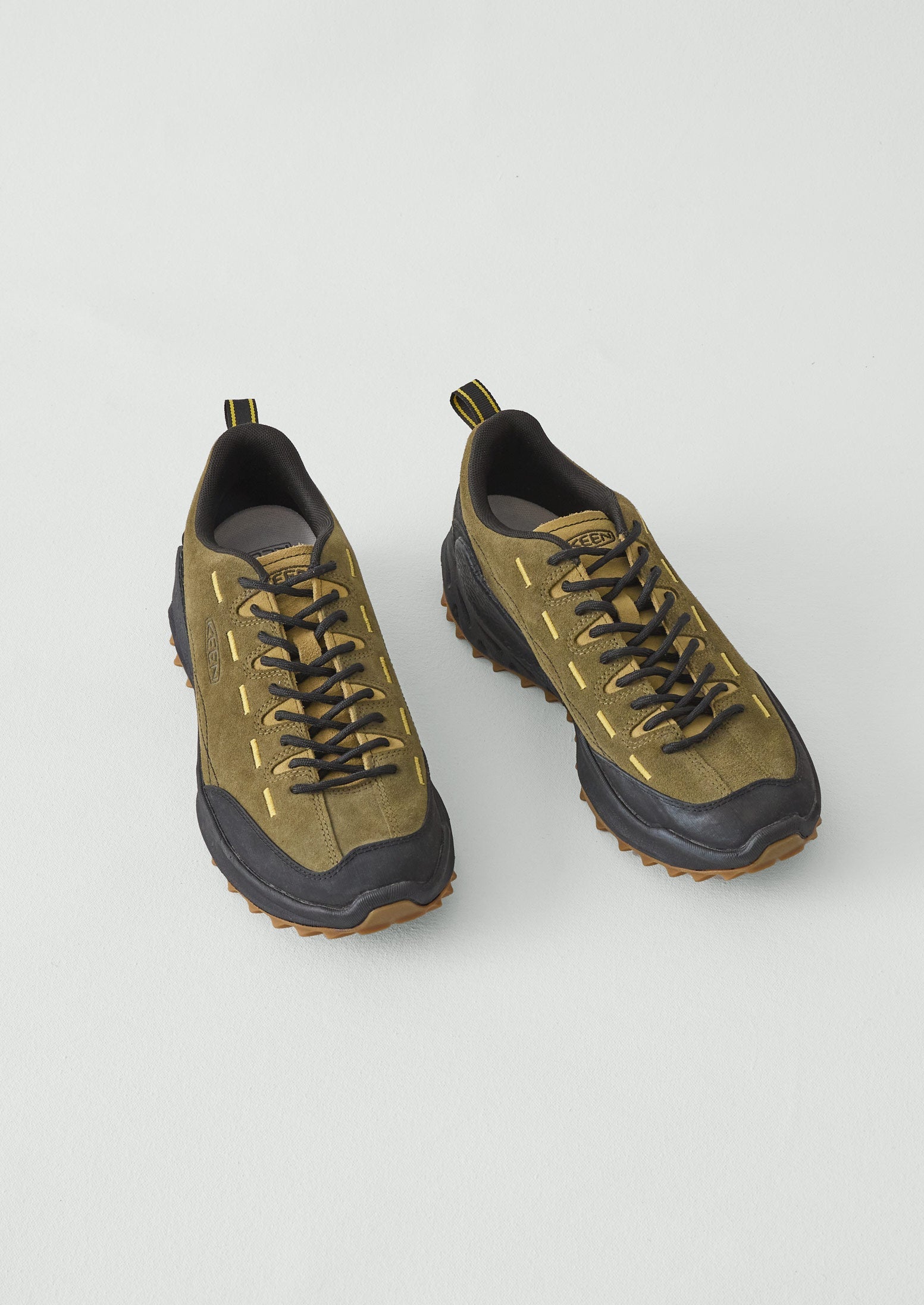 モネ Keen Jasper Zionic Sneakers | Dark Olive/Khaki | TOAST