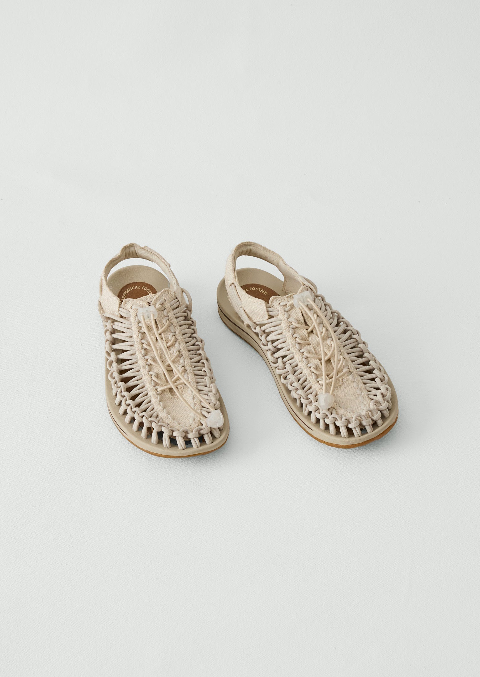 靴 KEEN UNEEK CANVAS NATURAL Keen Uneek Canvas Sandals | Natural/Birch | TOAST
