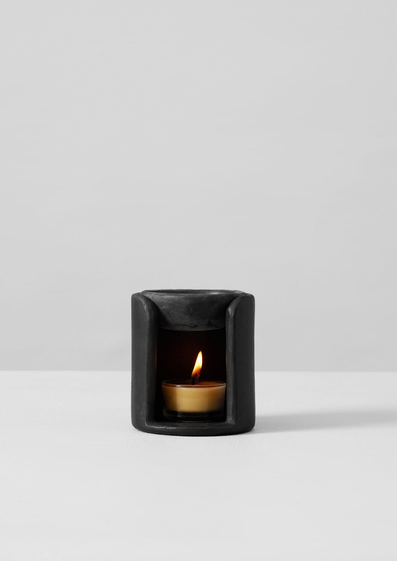 Longpi Oil Burner | Black Clay | TOAST