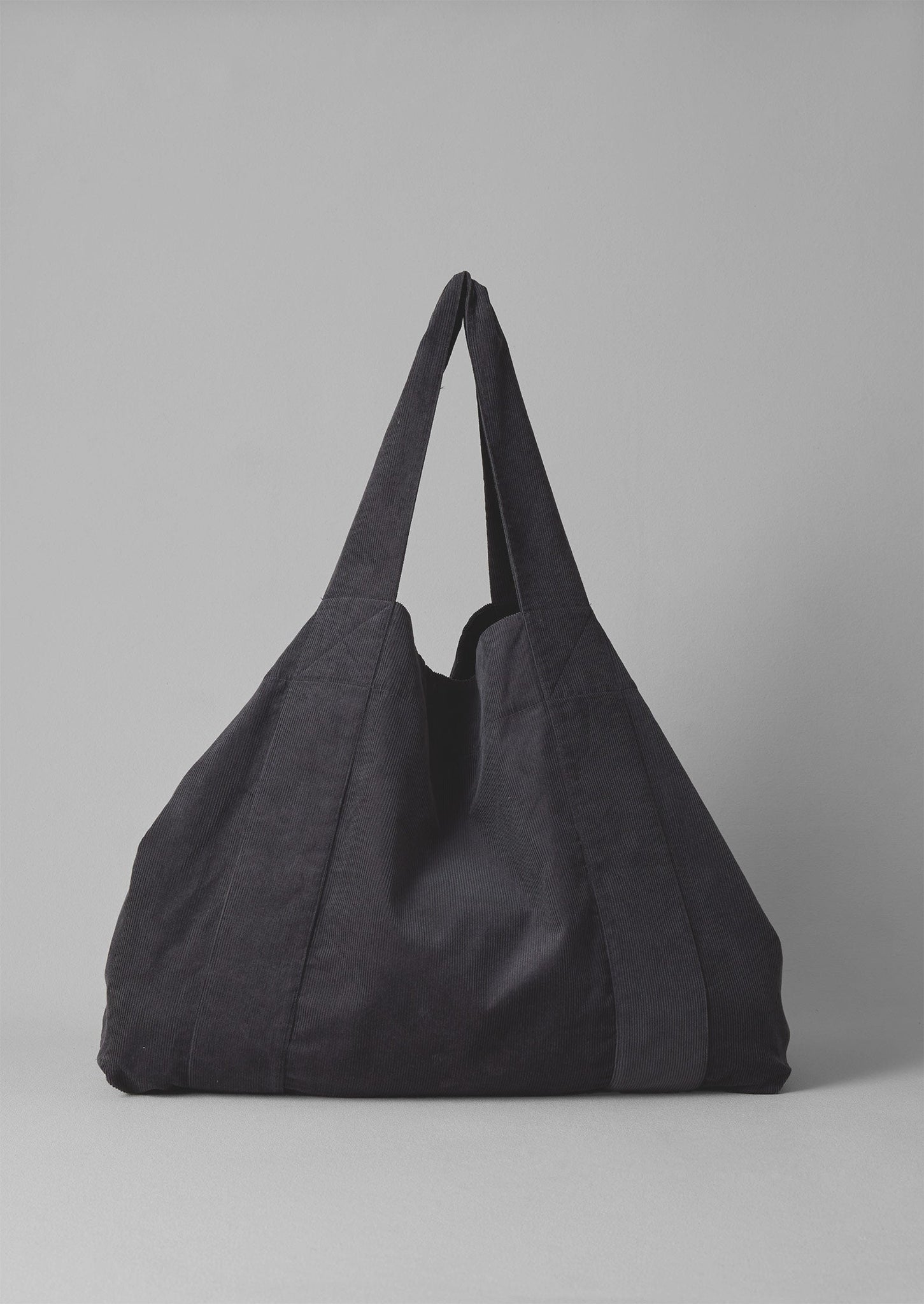 Organic Cord Lounge  Bag | Charcoal