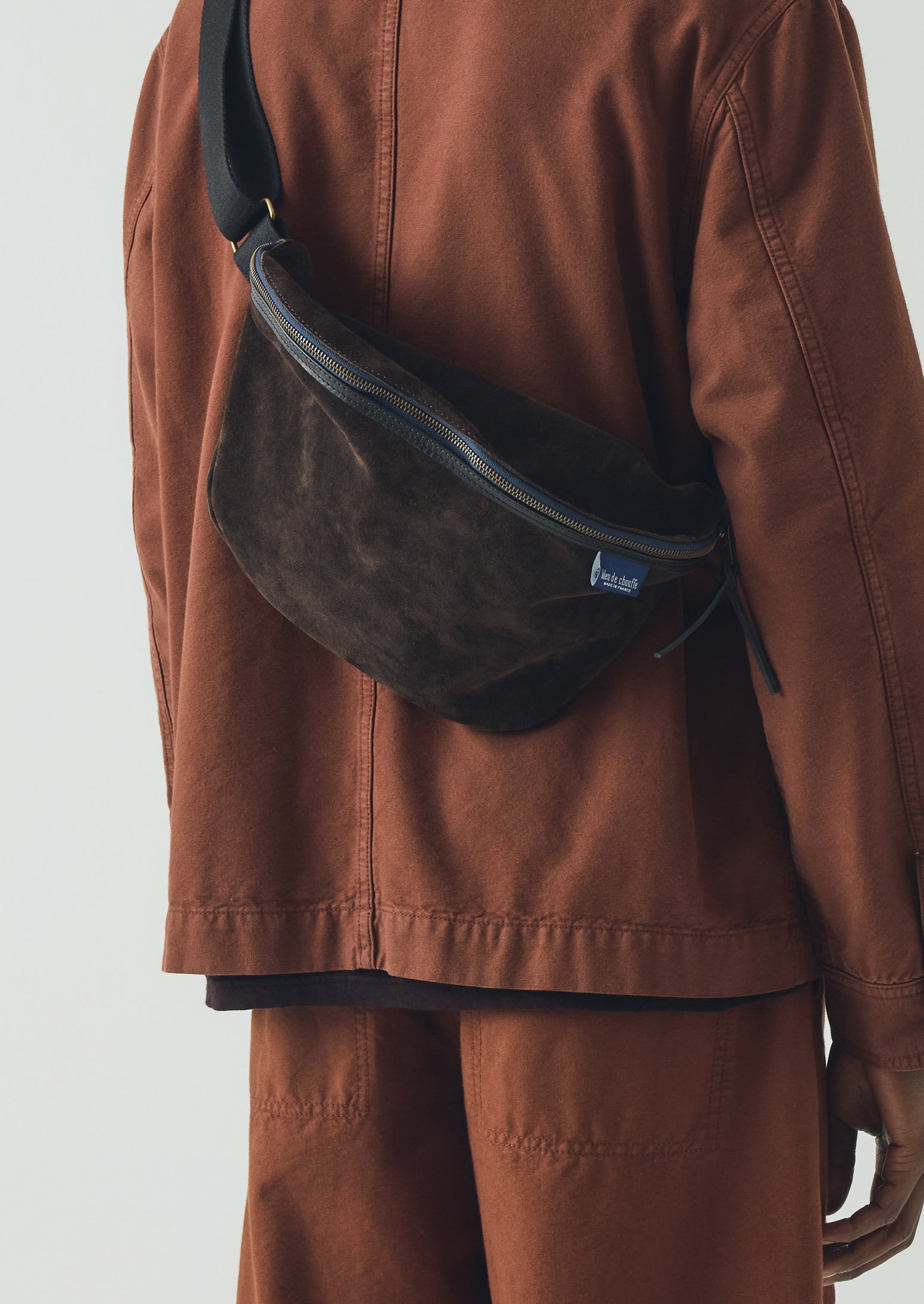 bleu de chauffe レザーダッフルバッグ　RRL ウィルレザーグッズ Bleu De Chauffe Large Suede Cross Body Bag | Dark Brown | TOAST