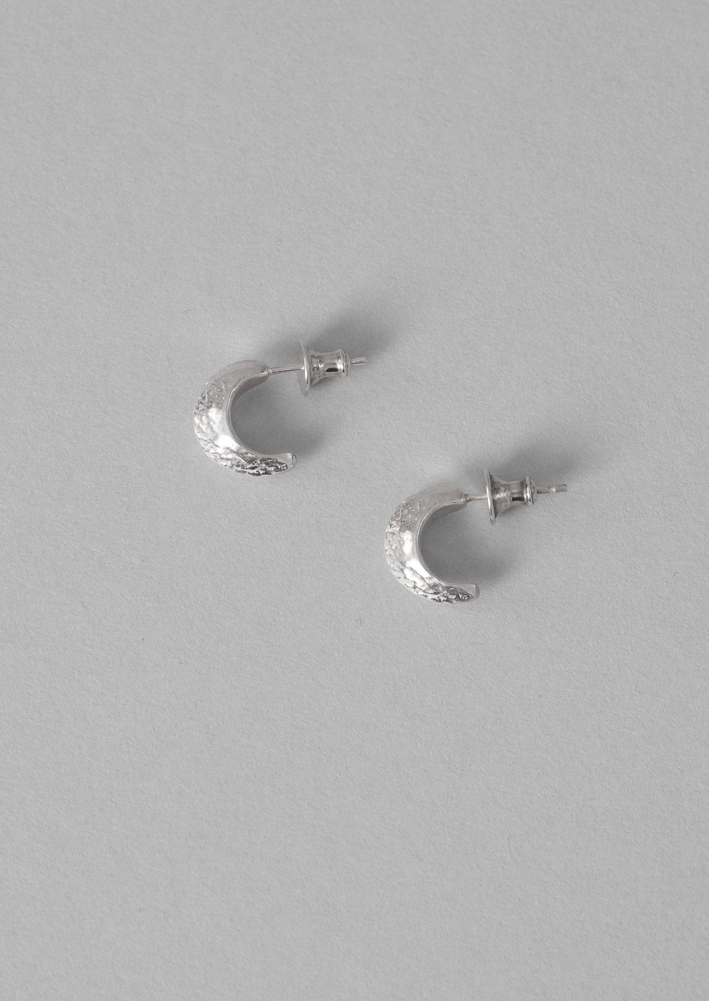 Sally Lacock Silver Sculpted Ridge Half Hoops | Silver