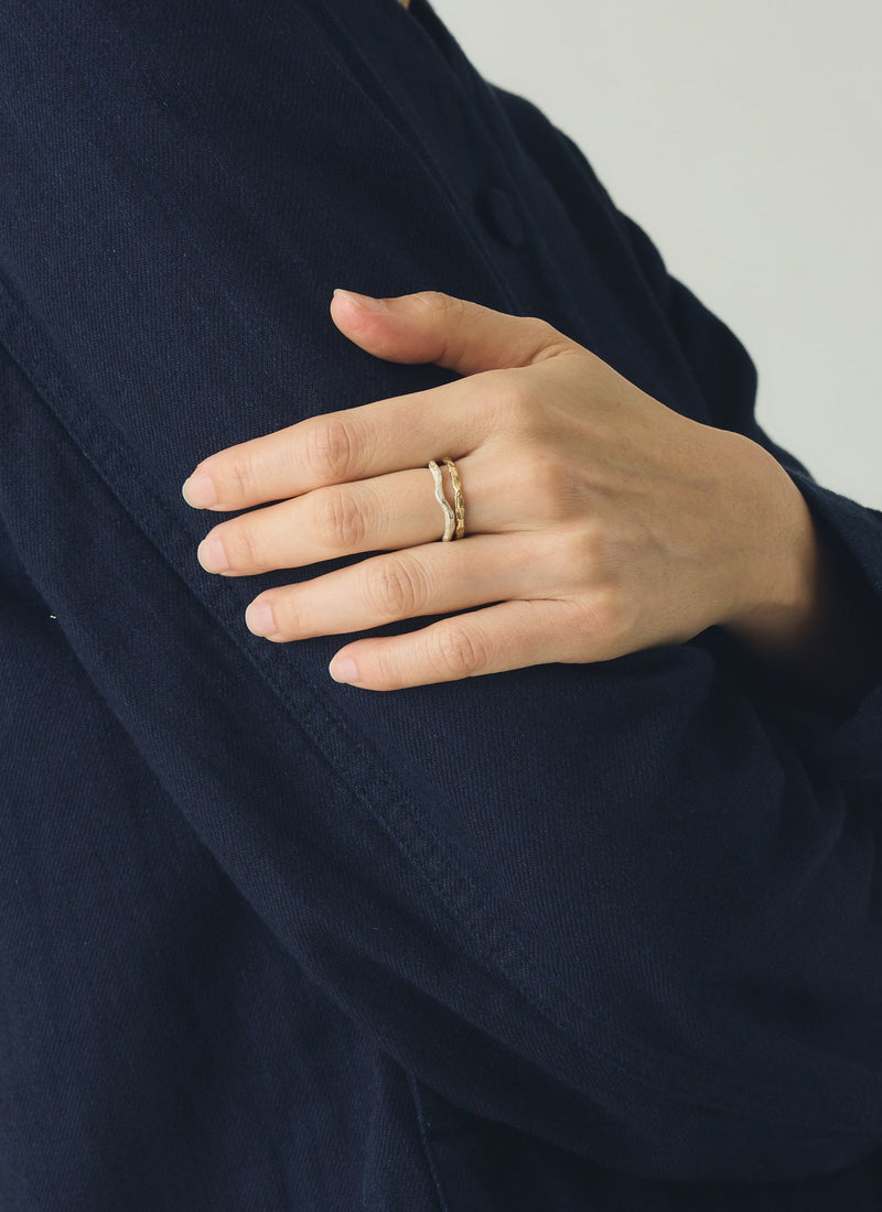 Emily Nixon Cockle 9ct Gold Ring | Gold