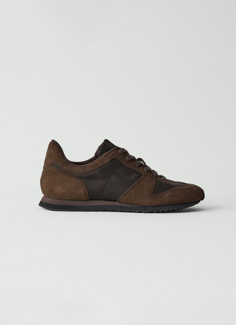 Novesta Marthon Runner Trainers | Bitter Chocolate