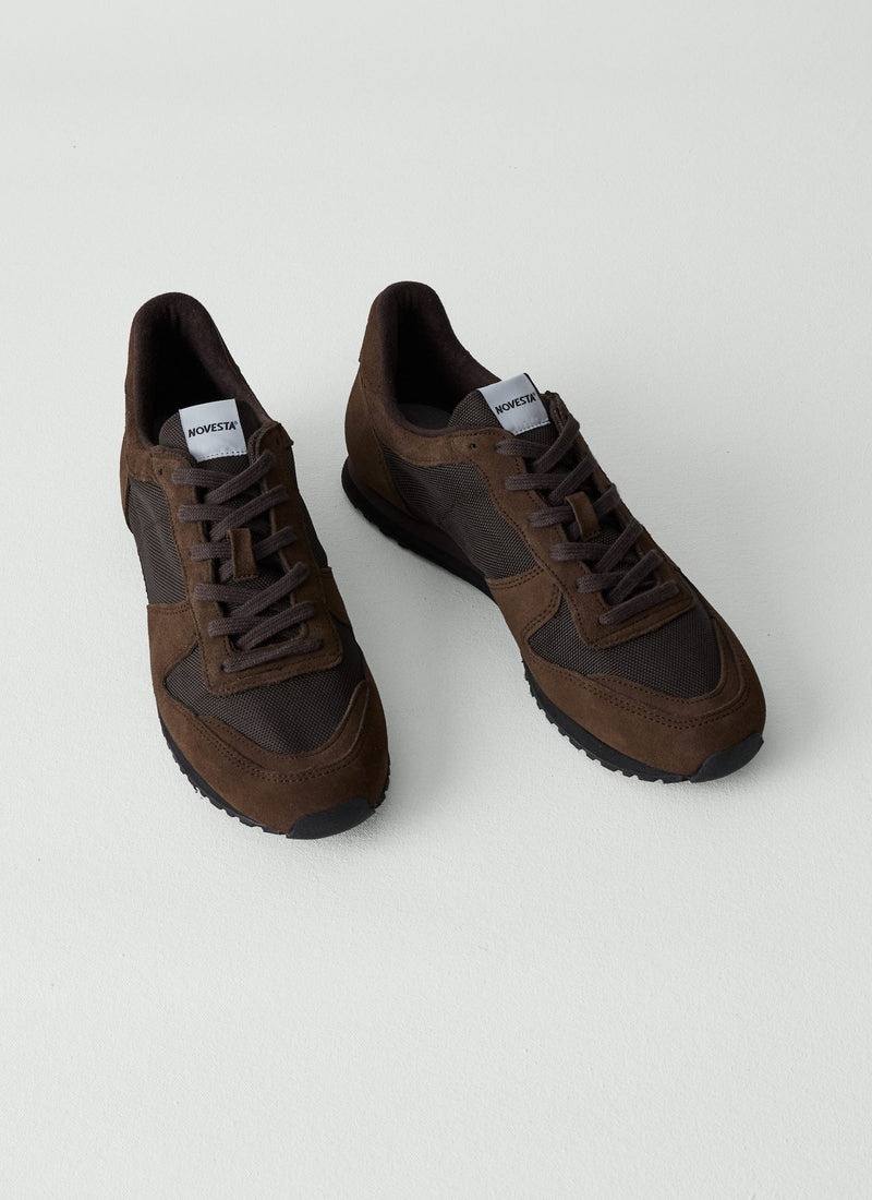 Novesta Marthon Runner Trainers | Bitter Chocolate