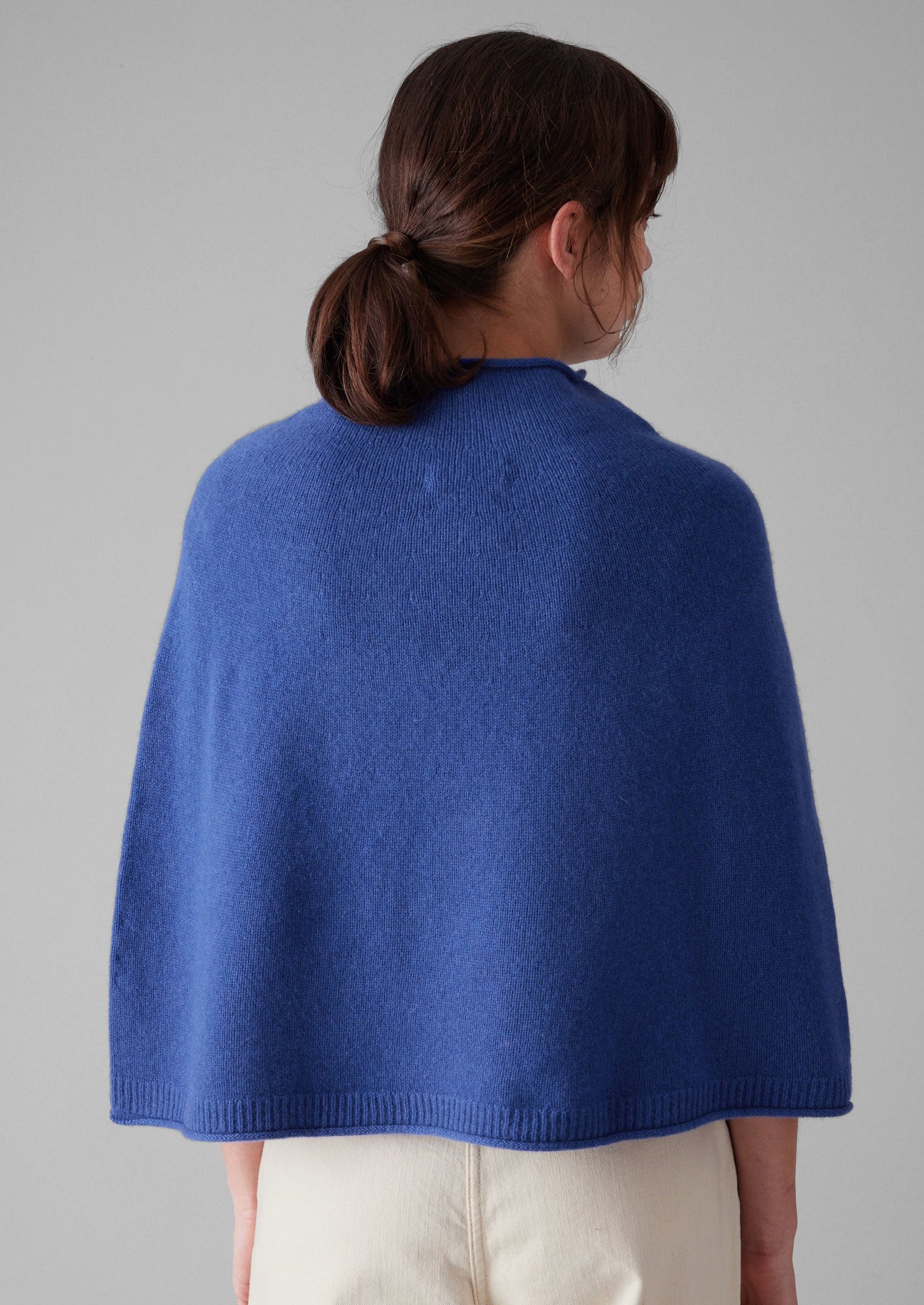 Fine Wool Cashmere Poncho | Bilberry