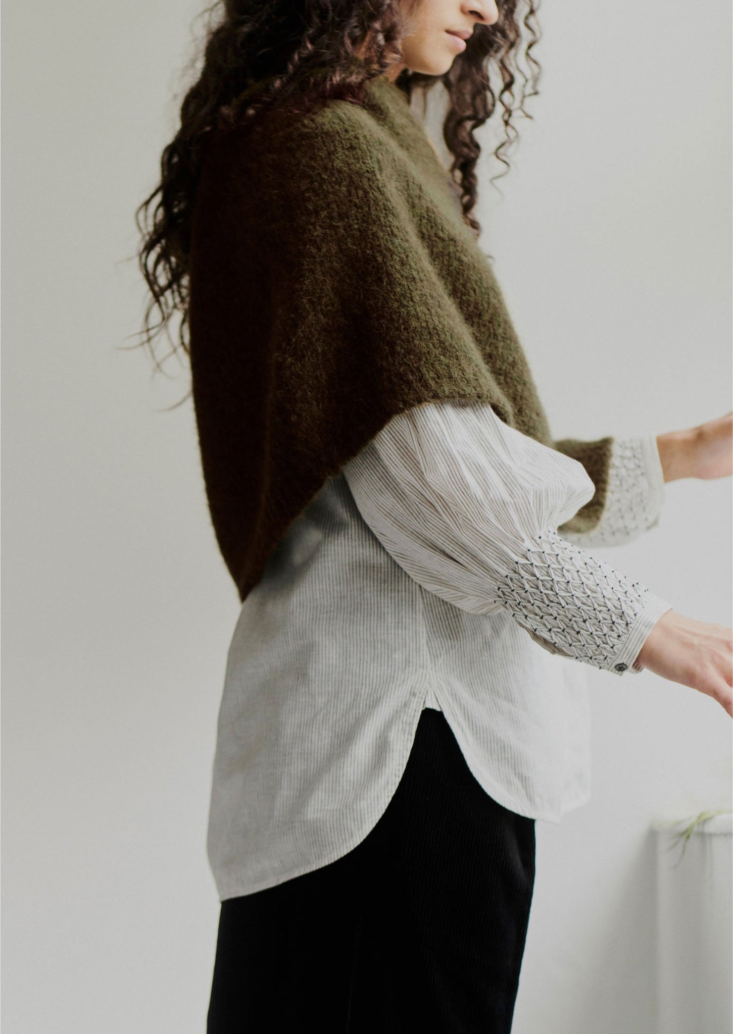 Lofty Alpaca Blend Knitted Poncho | Olive