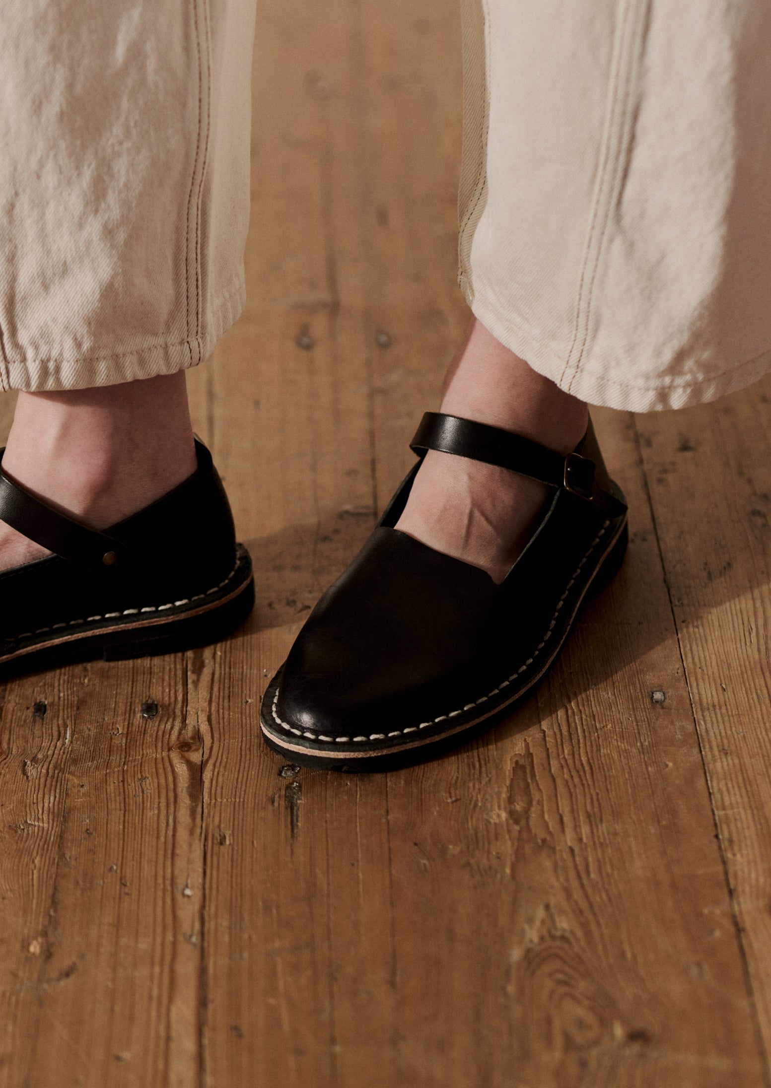 Steve Mono Artisan Leather Buckle Shoes | Black | TOAST