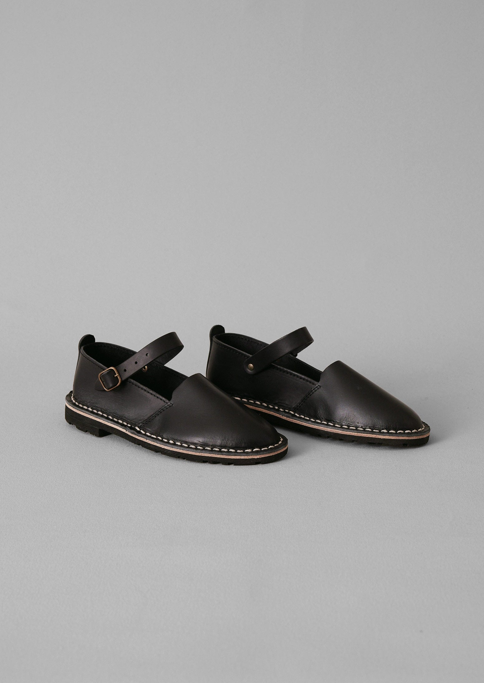 Steve Mono Artisan Leather Buckle Shoes | Black | TOAST