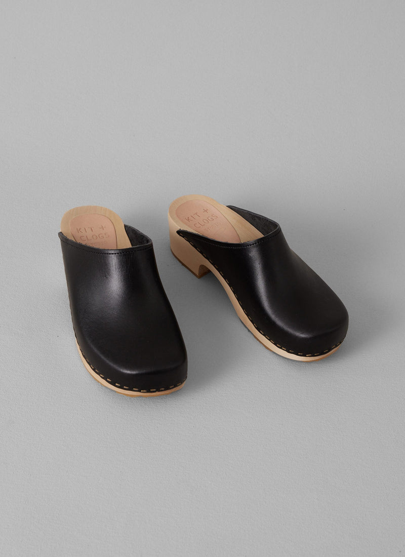 Kit and Clogs Studio Leather Mid Heel Clogs | Black
