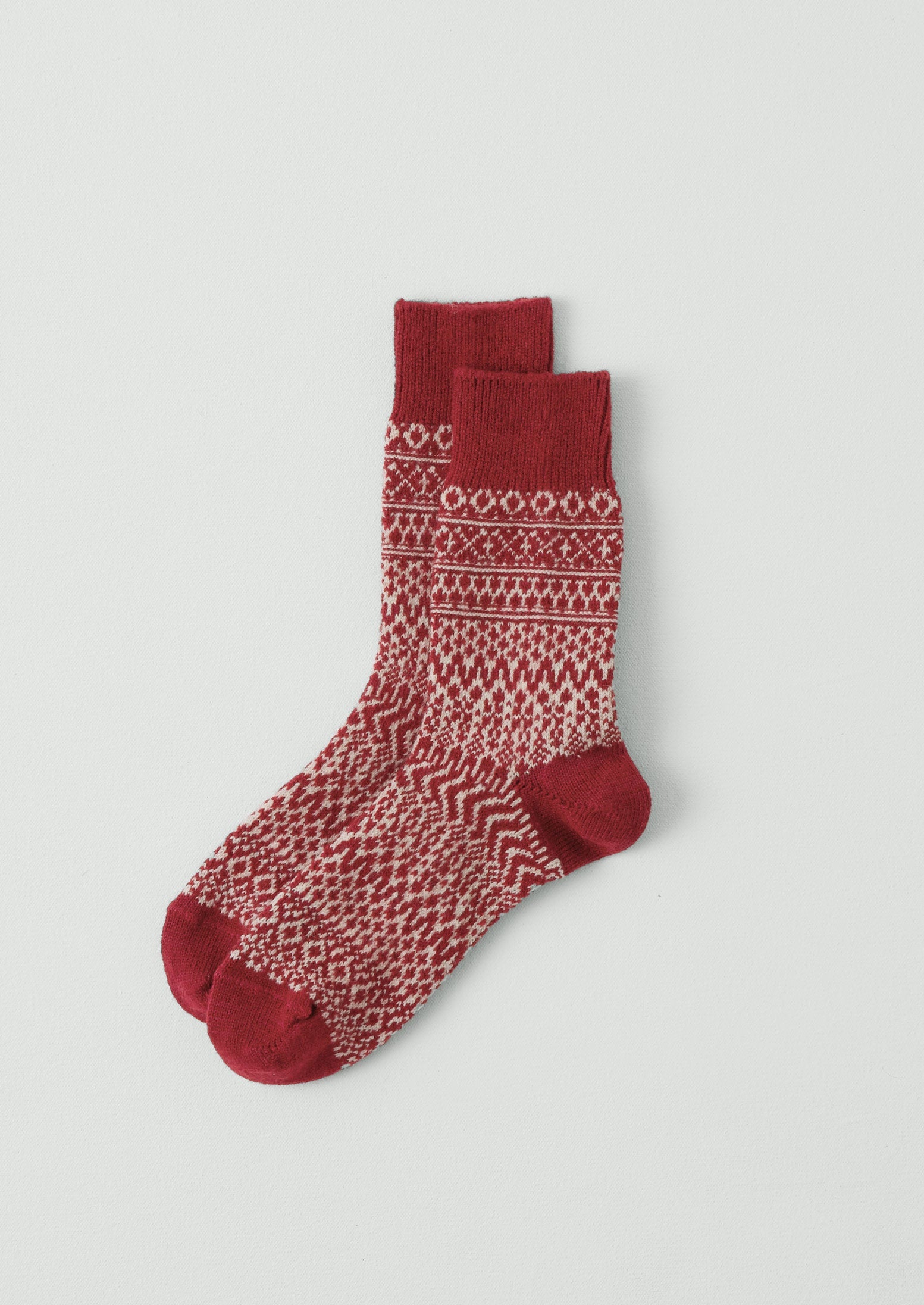 Nishiguchi Kutsushita Wool Jacquard Socks | Wine