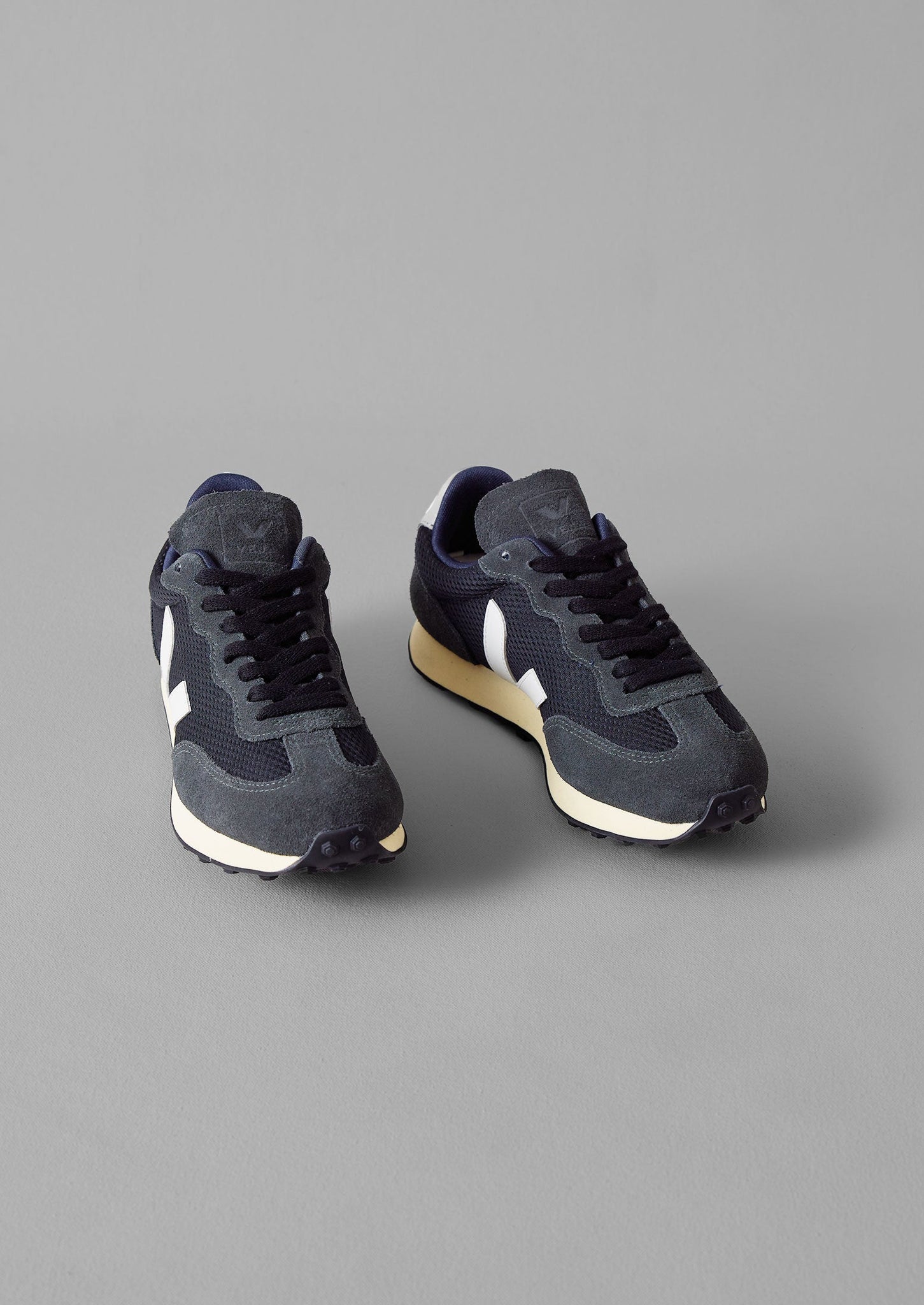 Veja Rio Branco Sneakers | Black/White/Oxford Grey