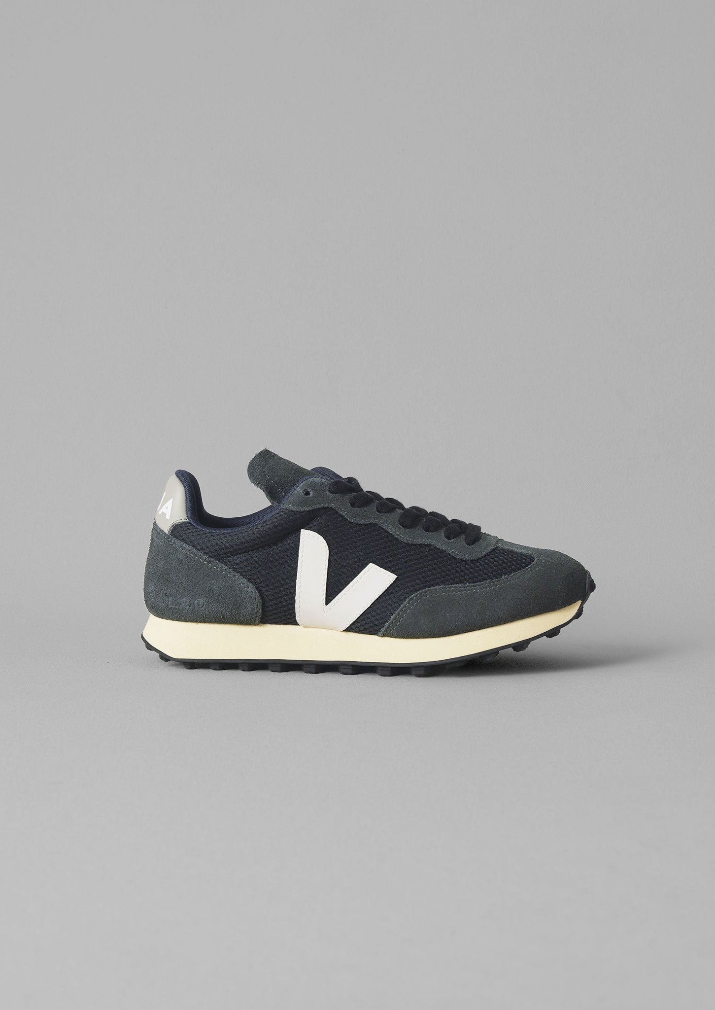 Veja Rio Branco Sneakers | Black/White/Oxford Grey