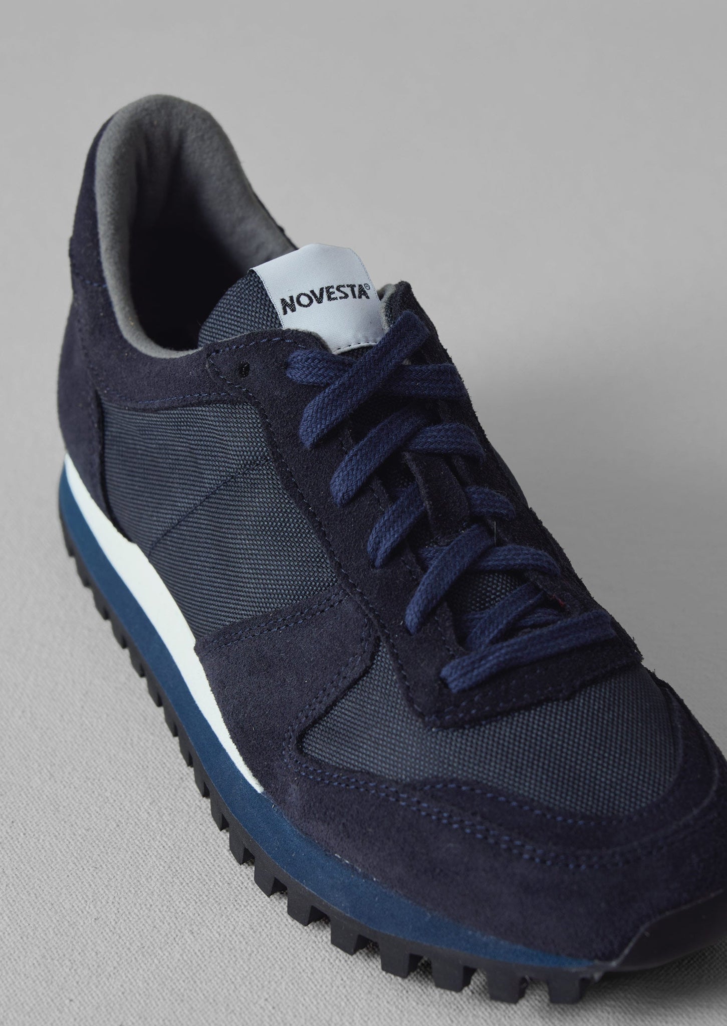 Novesta Marathon Trail Sneakers | Dark Navy