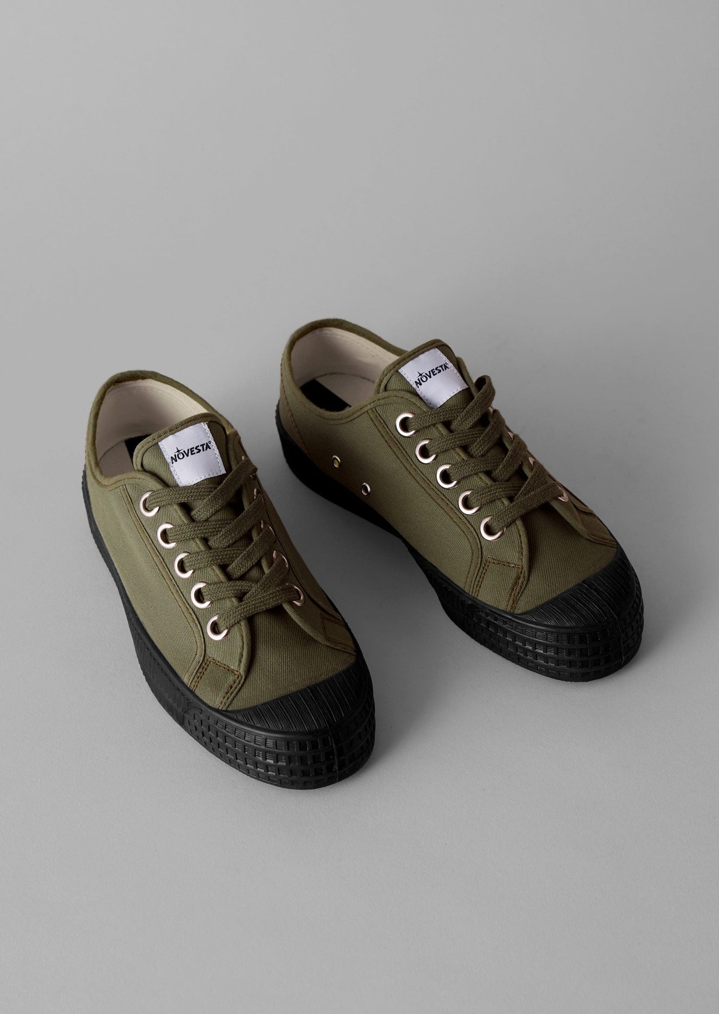 Novesta Star Master Plimsolls Artichoke TOAST