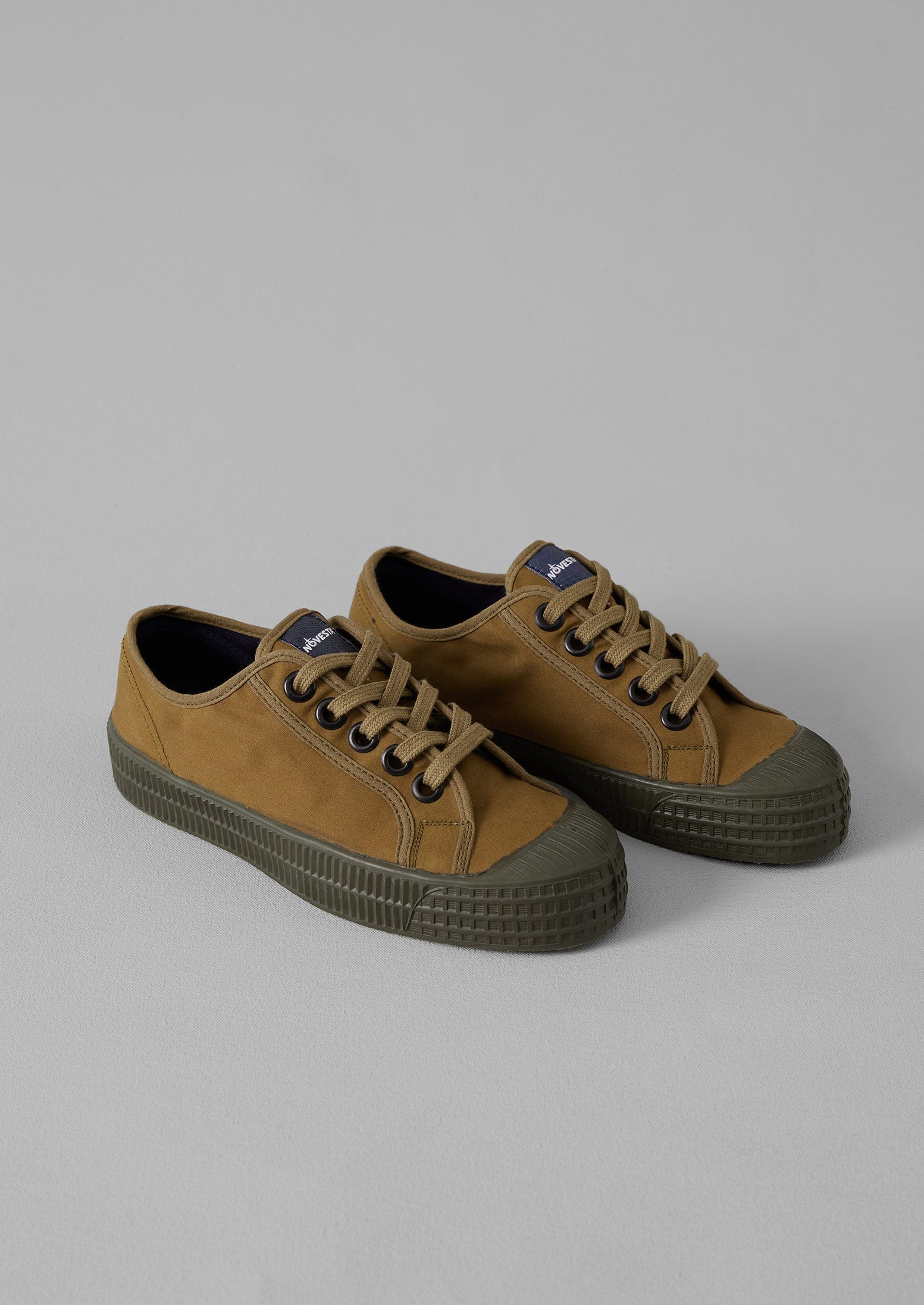 Novesta Star Master Waxed Cotton Plimsolls | Bark | TOAST