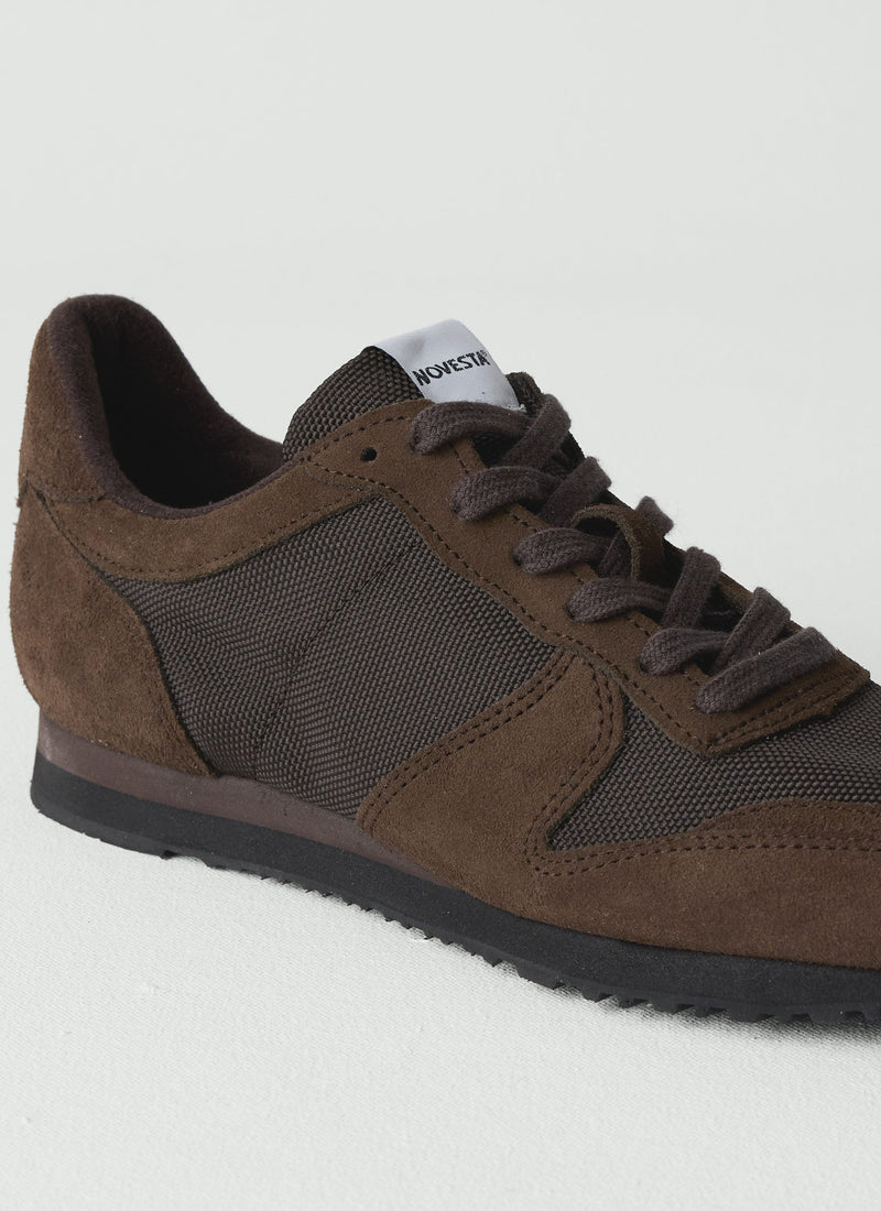 Novesta Marathon Sneakers | Bitter Chocolate