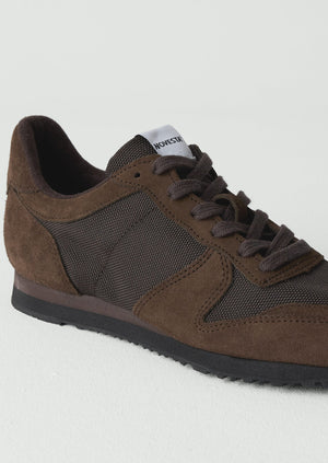 Novesta Marathon Sneakers | Bitter Chocolate | TOAST