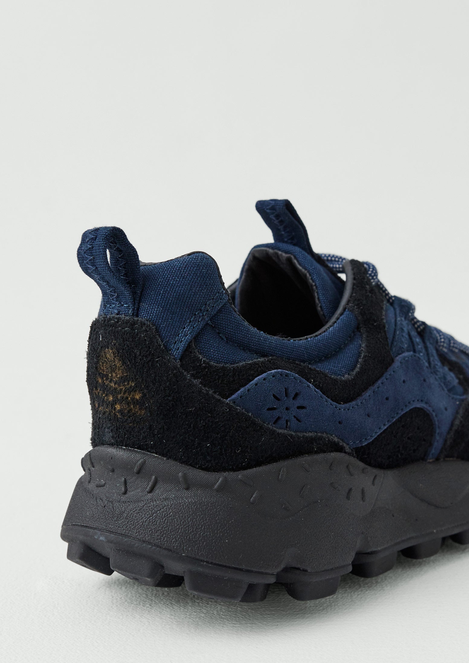 Flower Mountain Yamano Kaiso Trainers | Indigo | TOAST