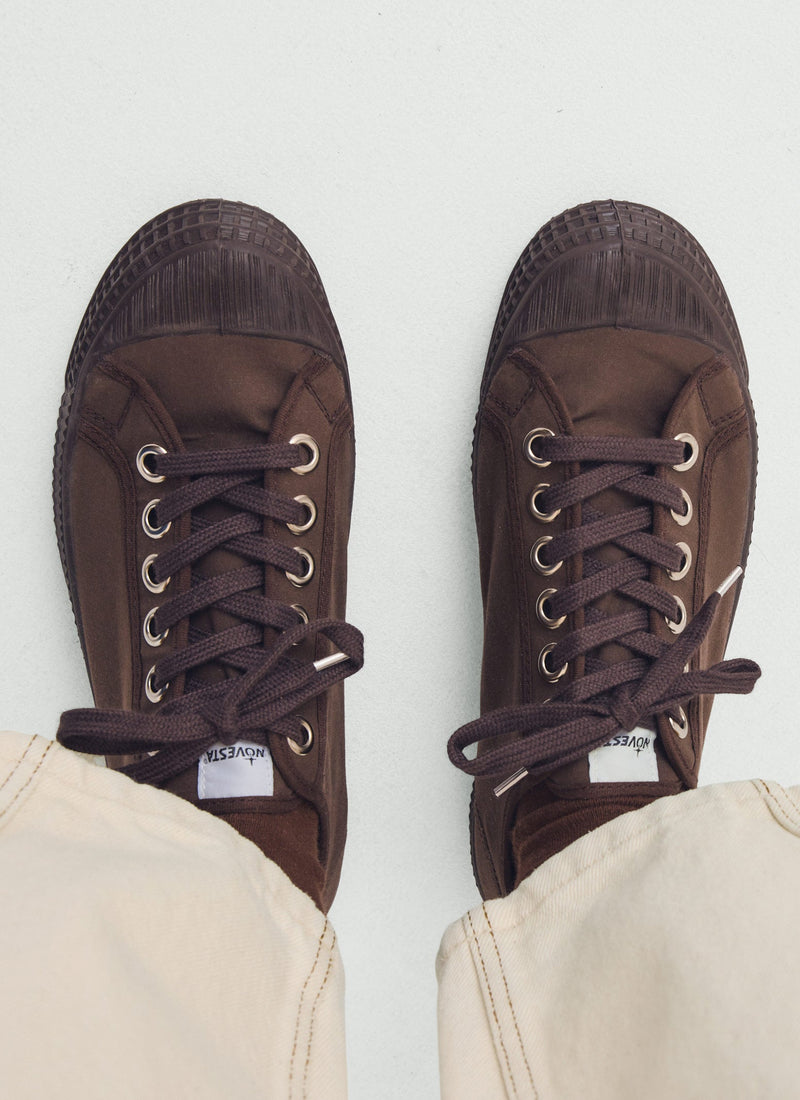 Novesta Star Master Waxed Cotton Plimsolls | Chocolate Brown