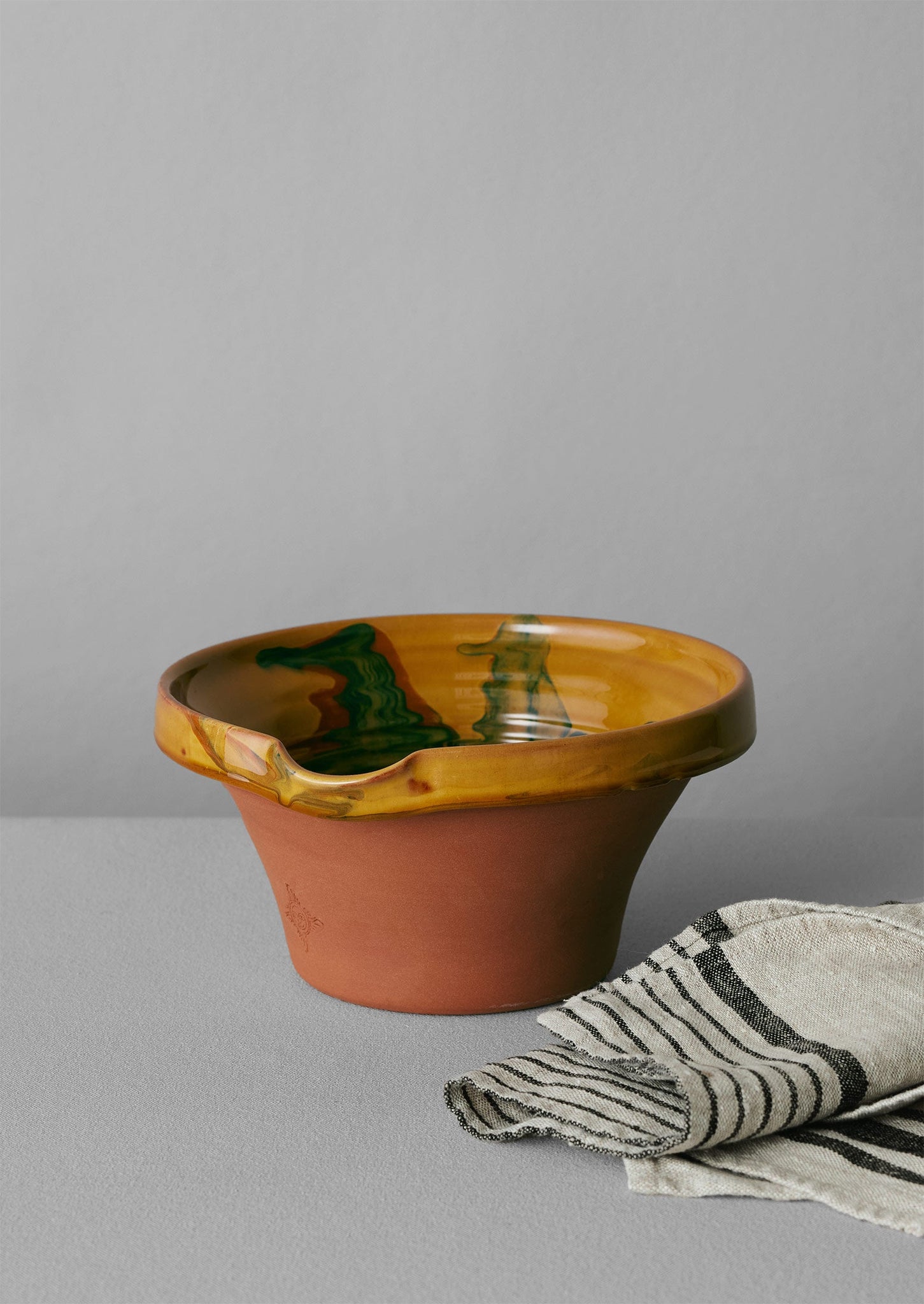 Poterie Barbotine Marbled Pouring Bowl | Honey
