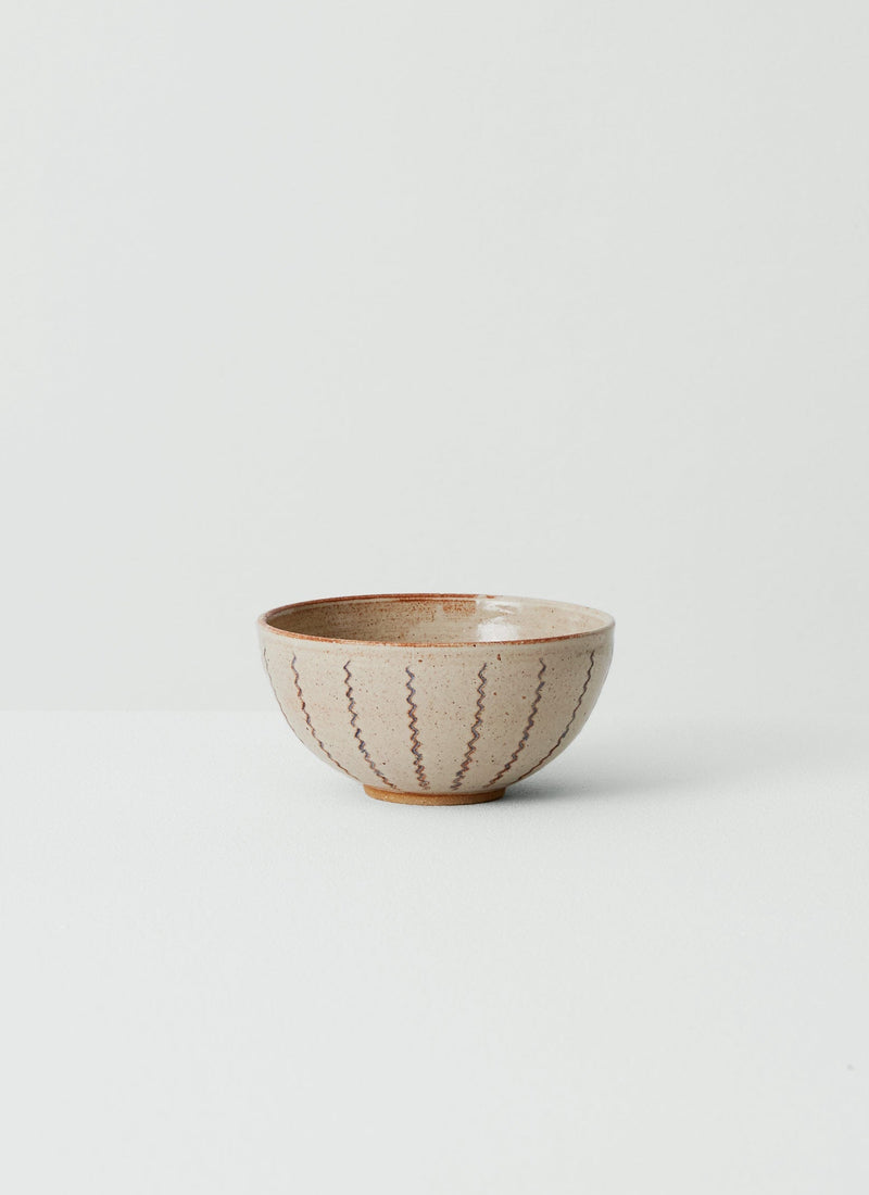 Gilliflower Pottery Zig Zag Bowl | Cream