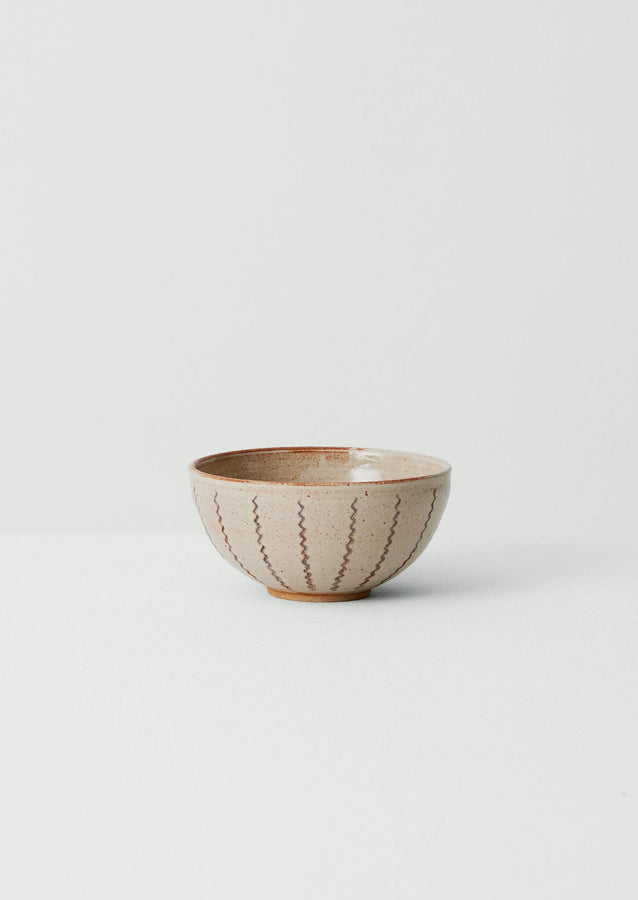 Gilliflower Pottery Zig Zag Bowl | Cream