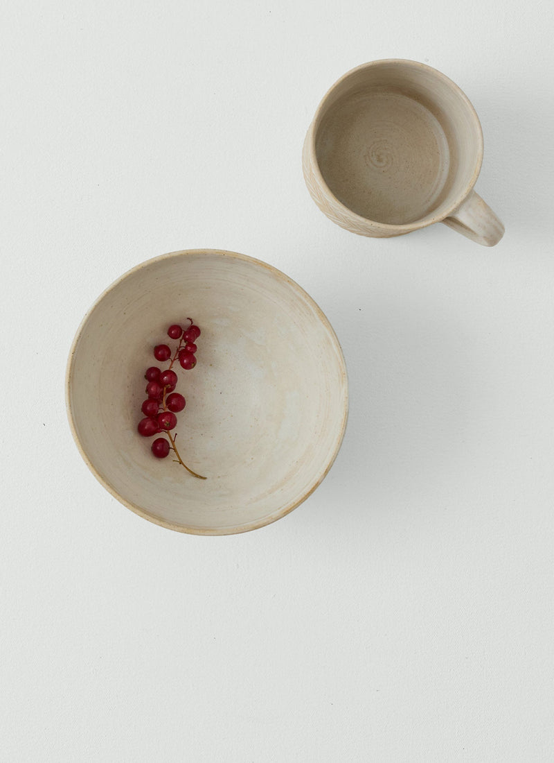 Elke Lucas Carved Mug | Cream