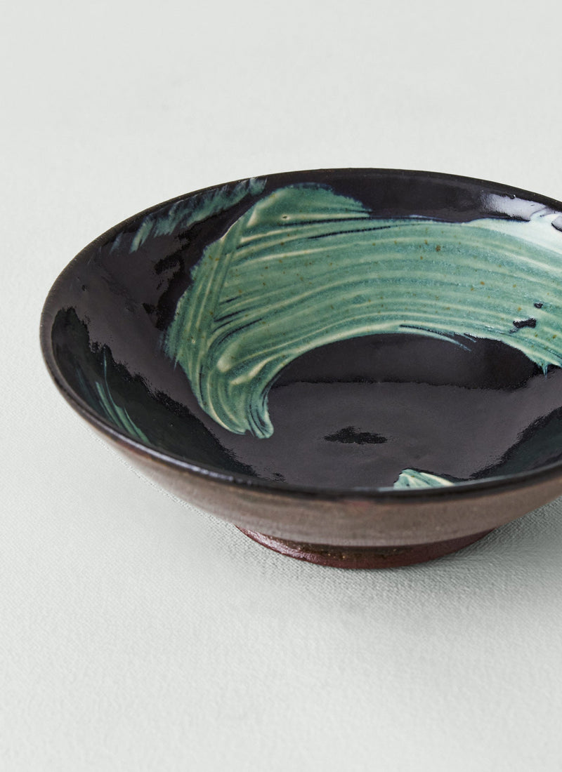 US Kat Wheeler Slipware Bowl | Ink/Dove