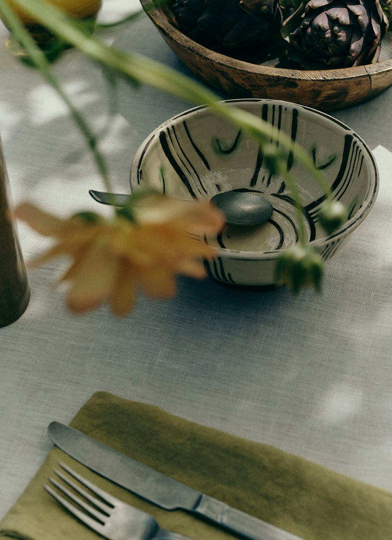 Matt Grimmitt Slipware Bowl | Cream/Leaf