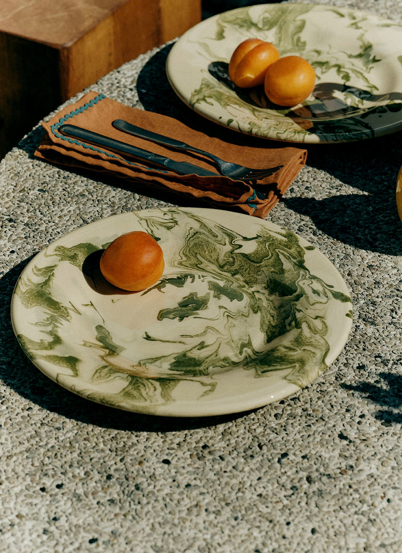 Poterie Barbotine Marbled Plate | Cream/Bottle Green
