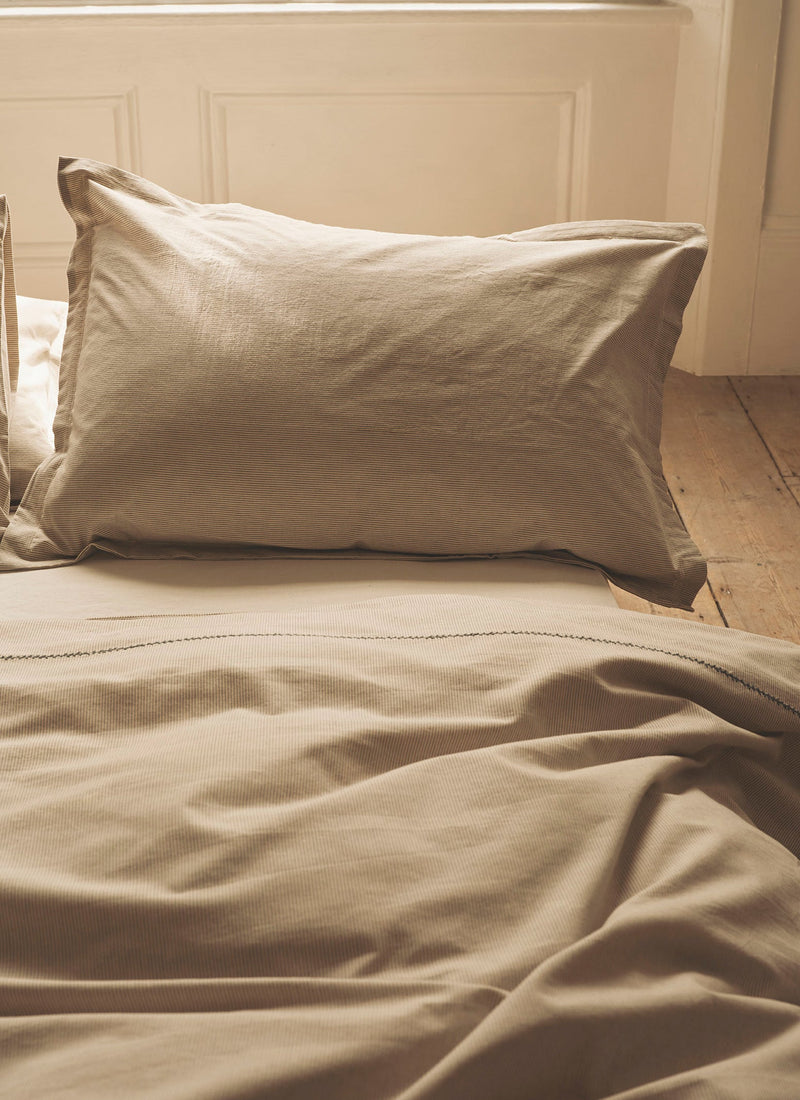 Fine Stripe Organic Cotton Oxford Pillowcase Set | Ecru/Smoke Blue