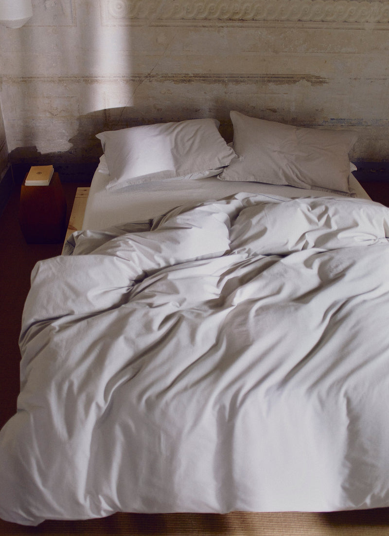 Fine Stripe Organic Cotton Oxford Pillowcase Set | Ecru/Smoke Blue