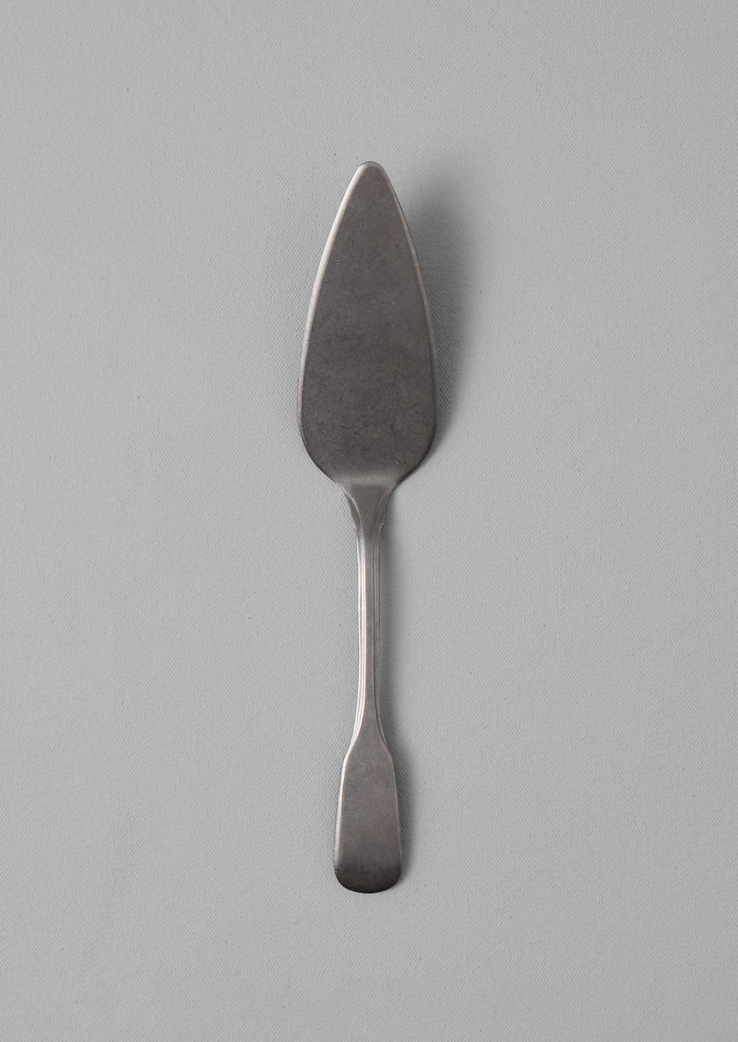 Stonewashed Cake Knife | Silver