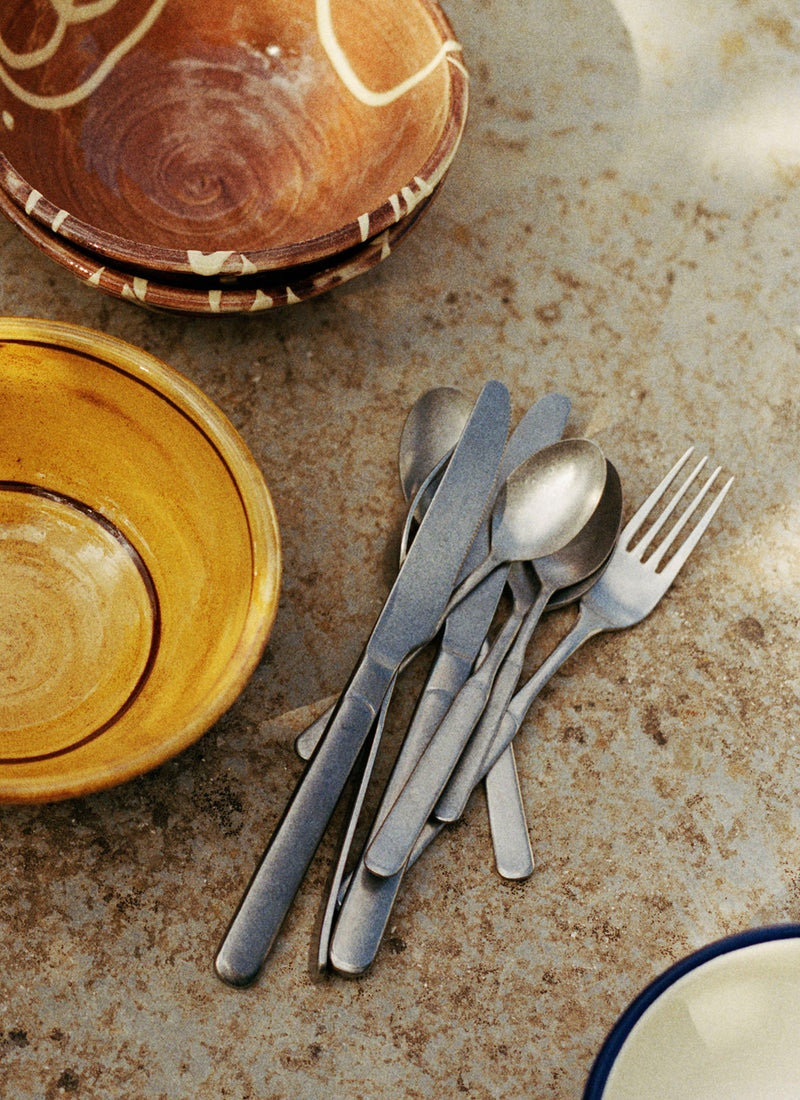 Osteria Stonewashed Cutlery Set | Silver