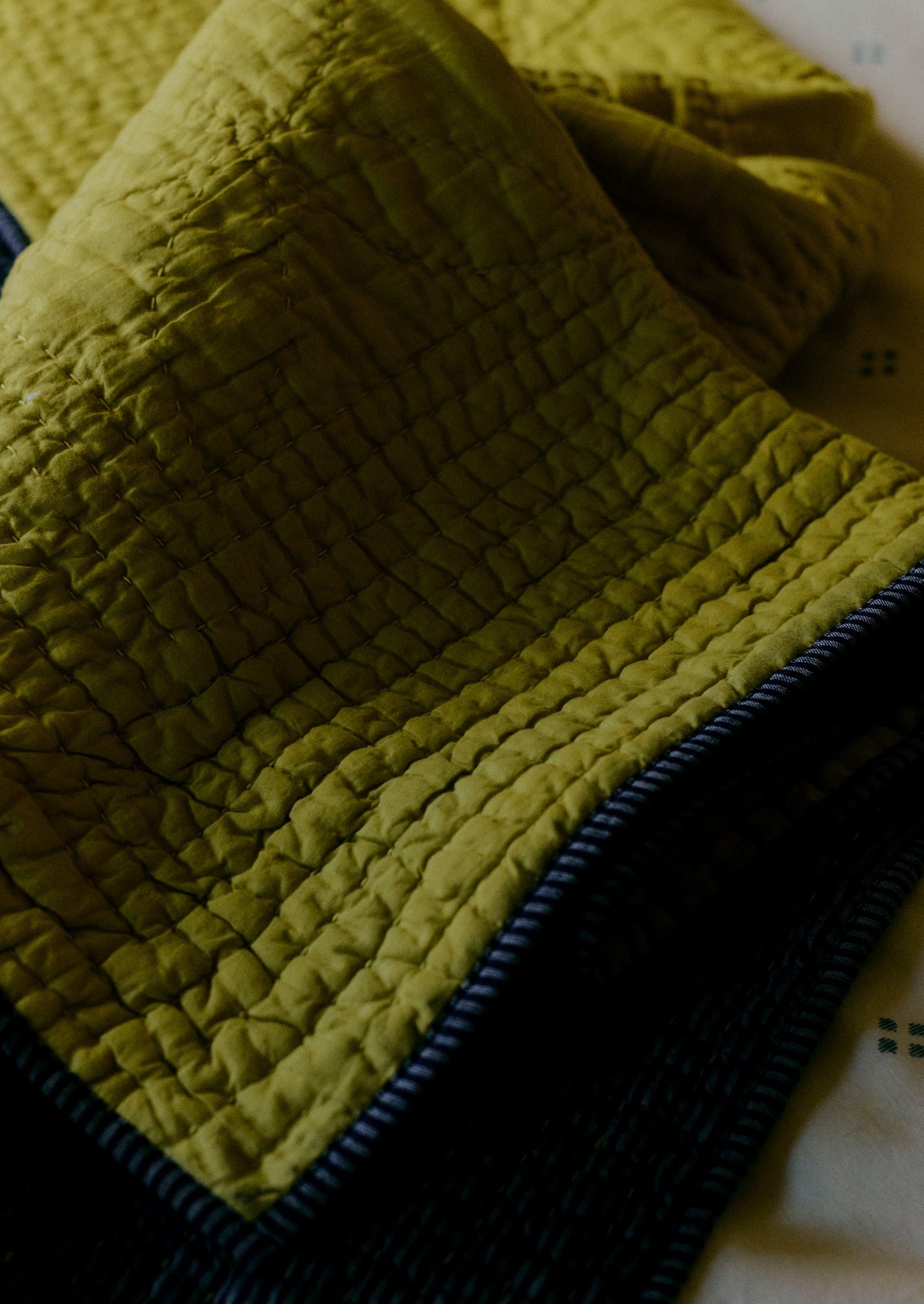 Fresco Stitched Quilt | Midnight/Citrus