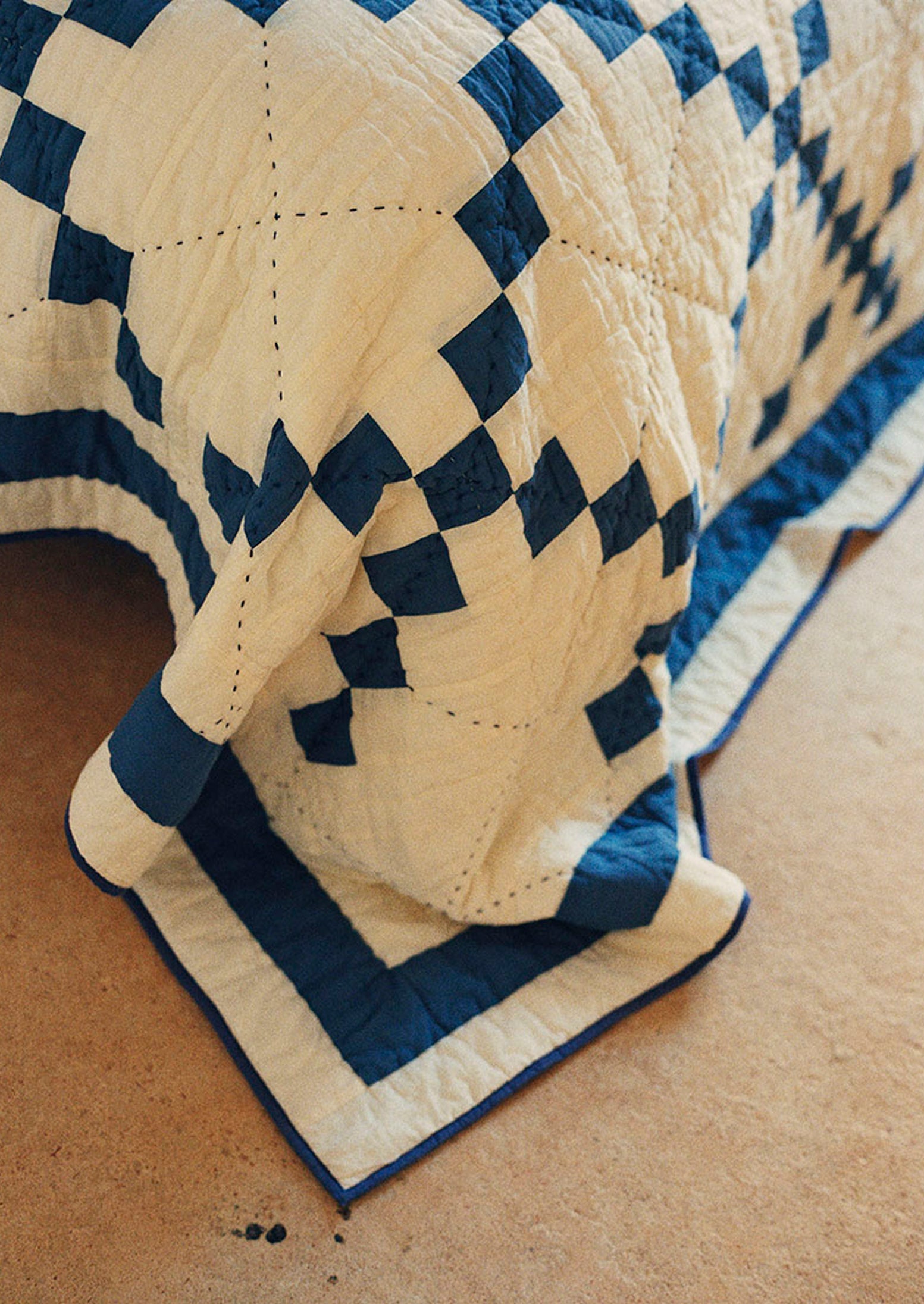 Toast Lattice Patchwork Quilt - Thumbnail 4