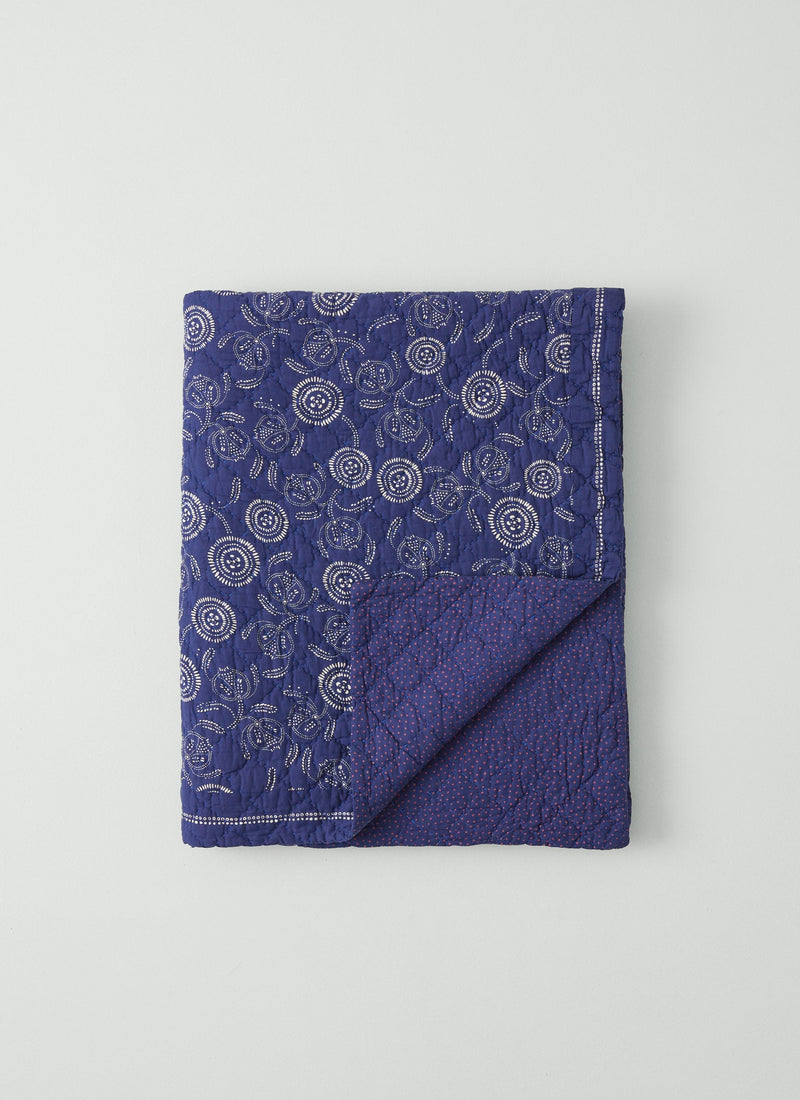 Pomegranate Print Quilt | Indigo Blue/Ecru