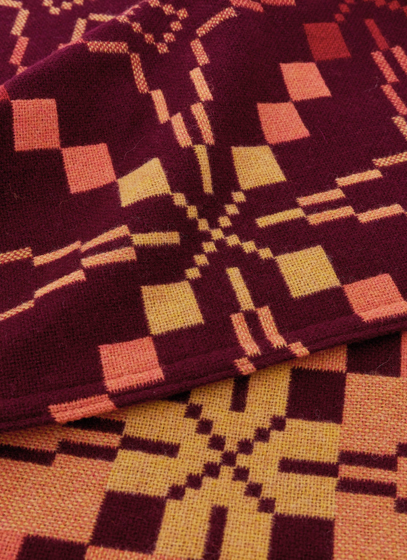 Melin Tregwynt Vintage Star Blanket | Plum/Spice