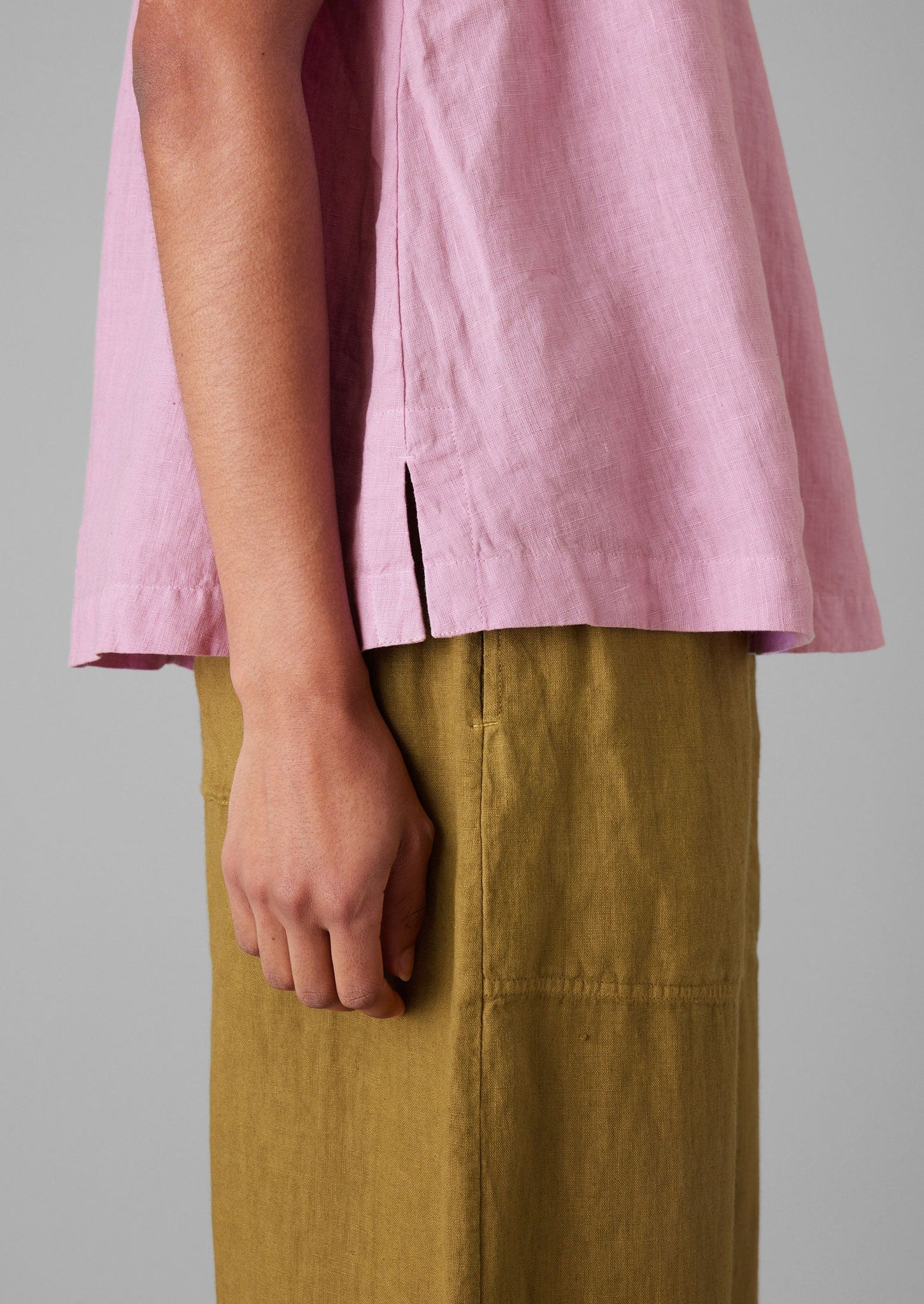 Garment Dyed Linen V-Neck Tank | Washed Berry