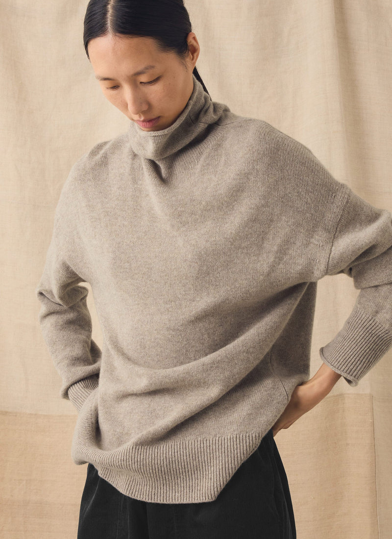 Wool Cashmere Roll Neck Sweater | Oatmeal