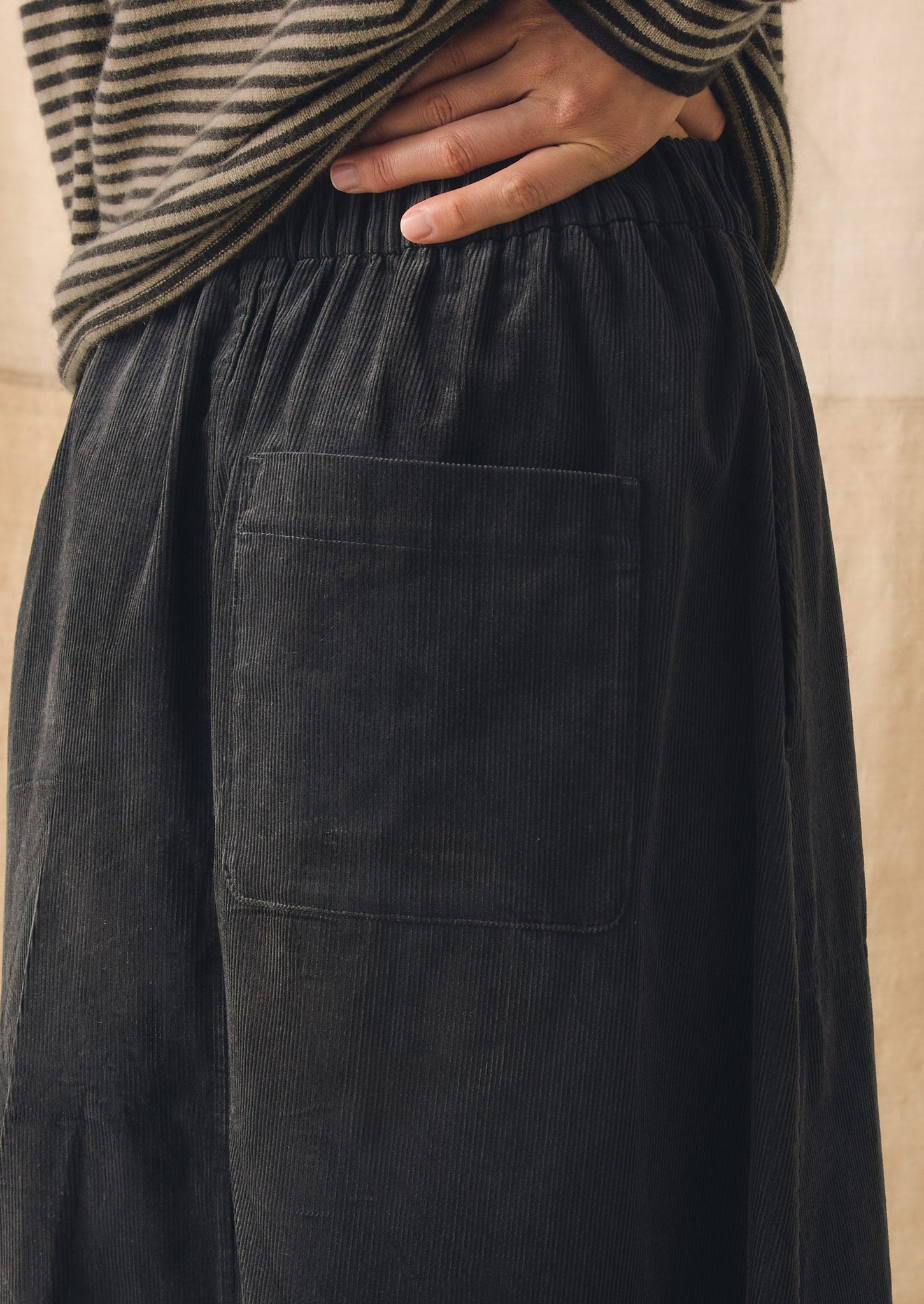 Pull On Organic Cord Skirt | Charcoal