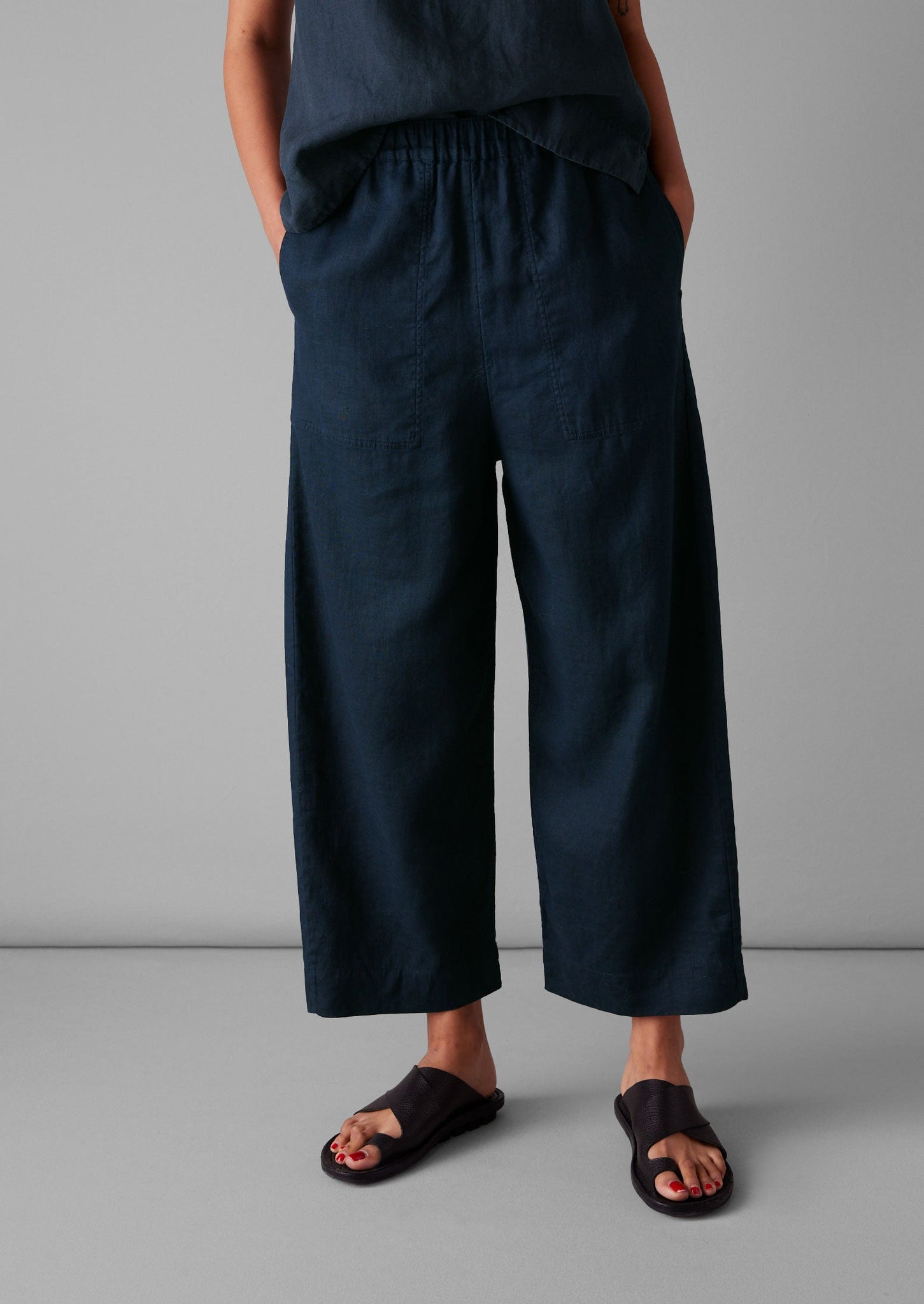 Garment Dyed Linen Barrel Leg Pants | Midnight