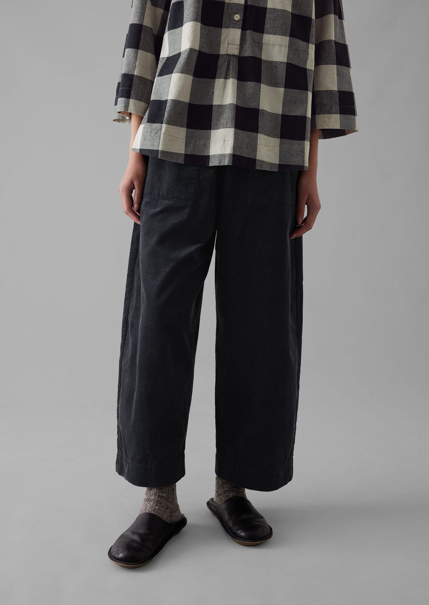 Organic Cord Barrel Leg Pants | Charcoal