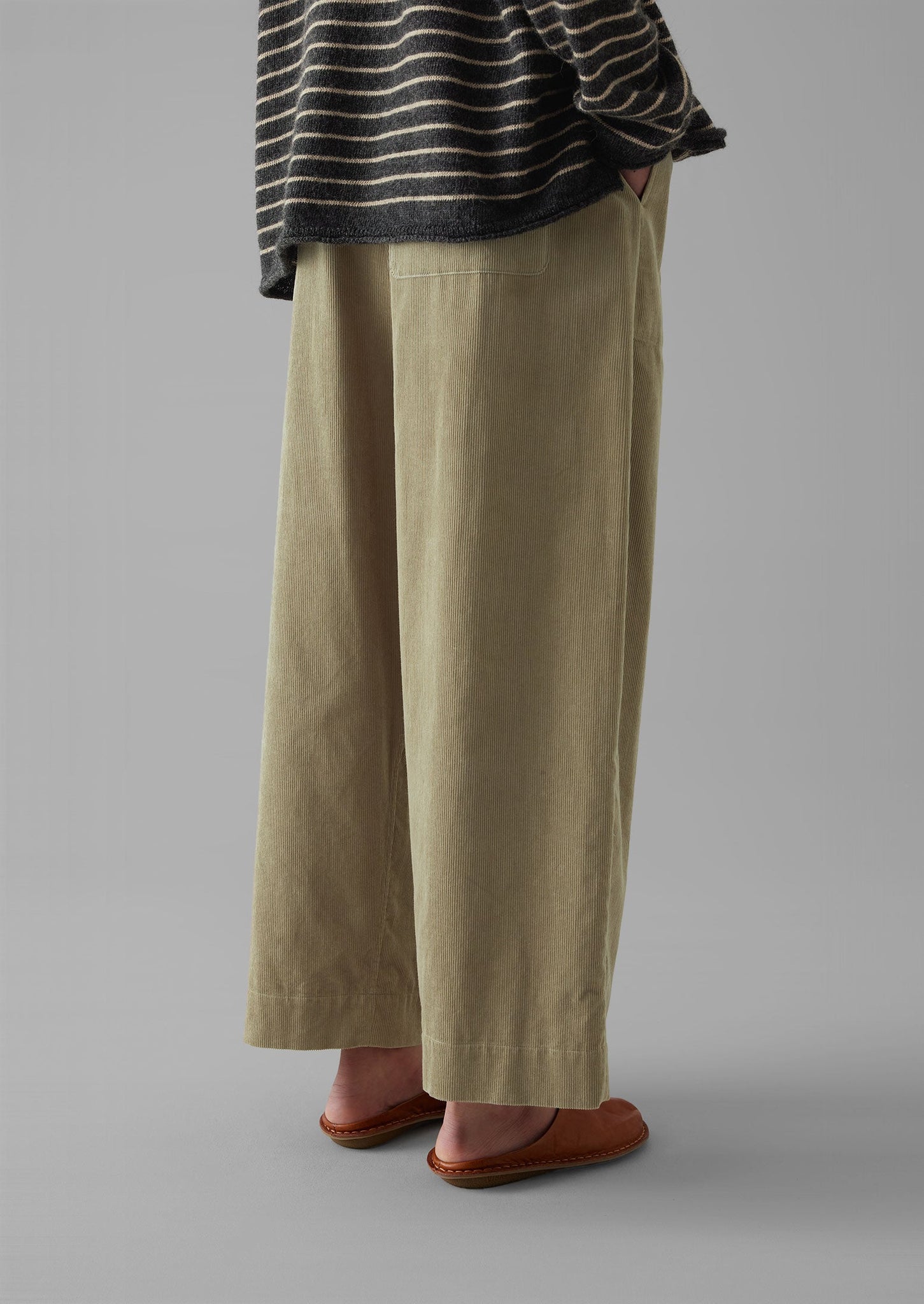 Organic Cord Barrel Leg Pants | Green Stone