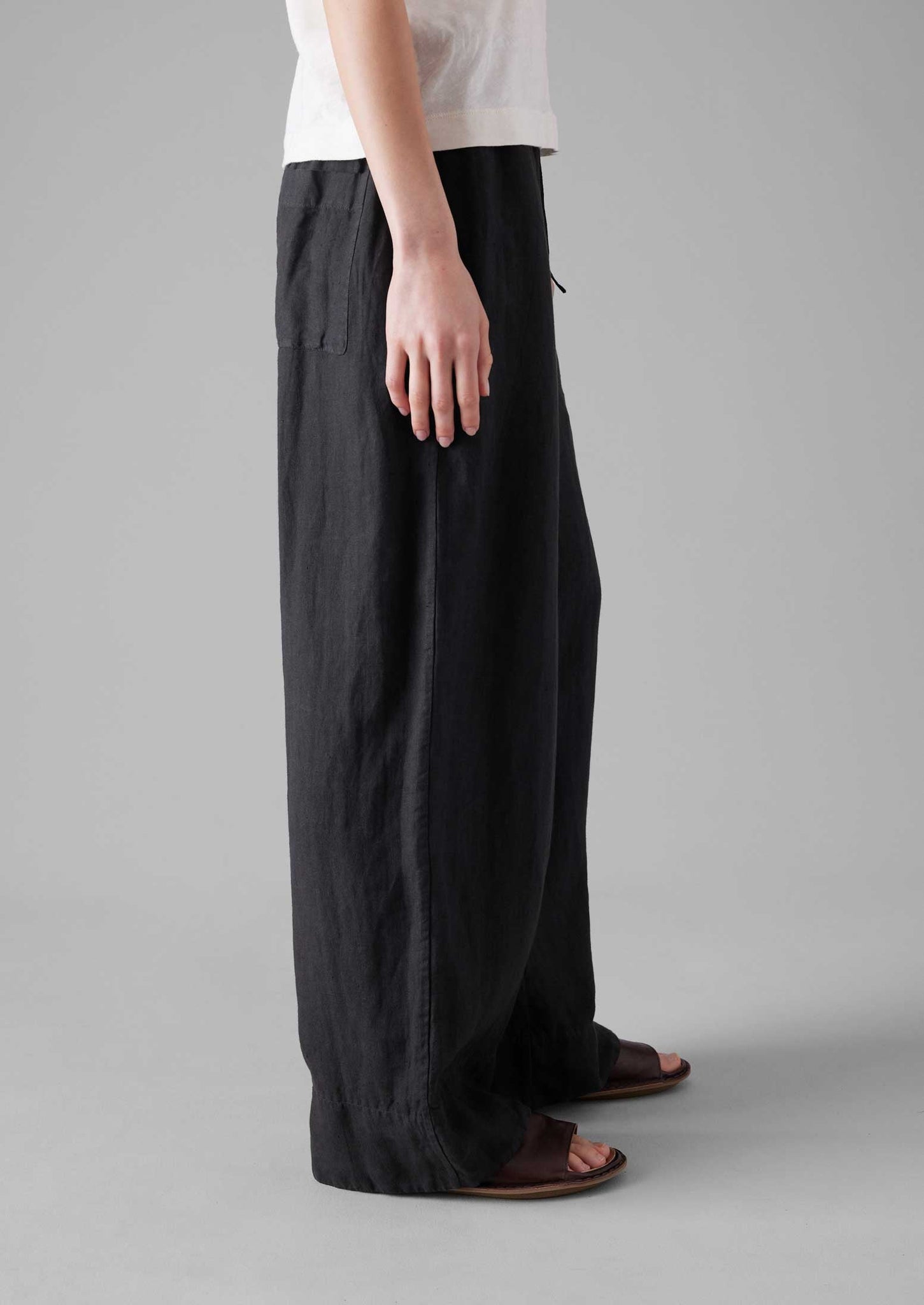 Garment Dyed Linen Wide Leg Pants | Black Pepper