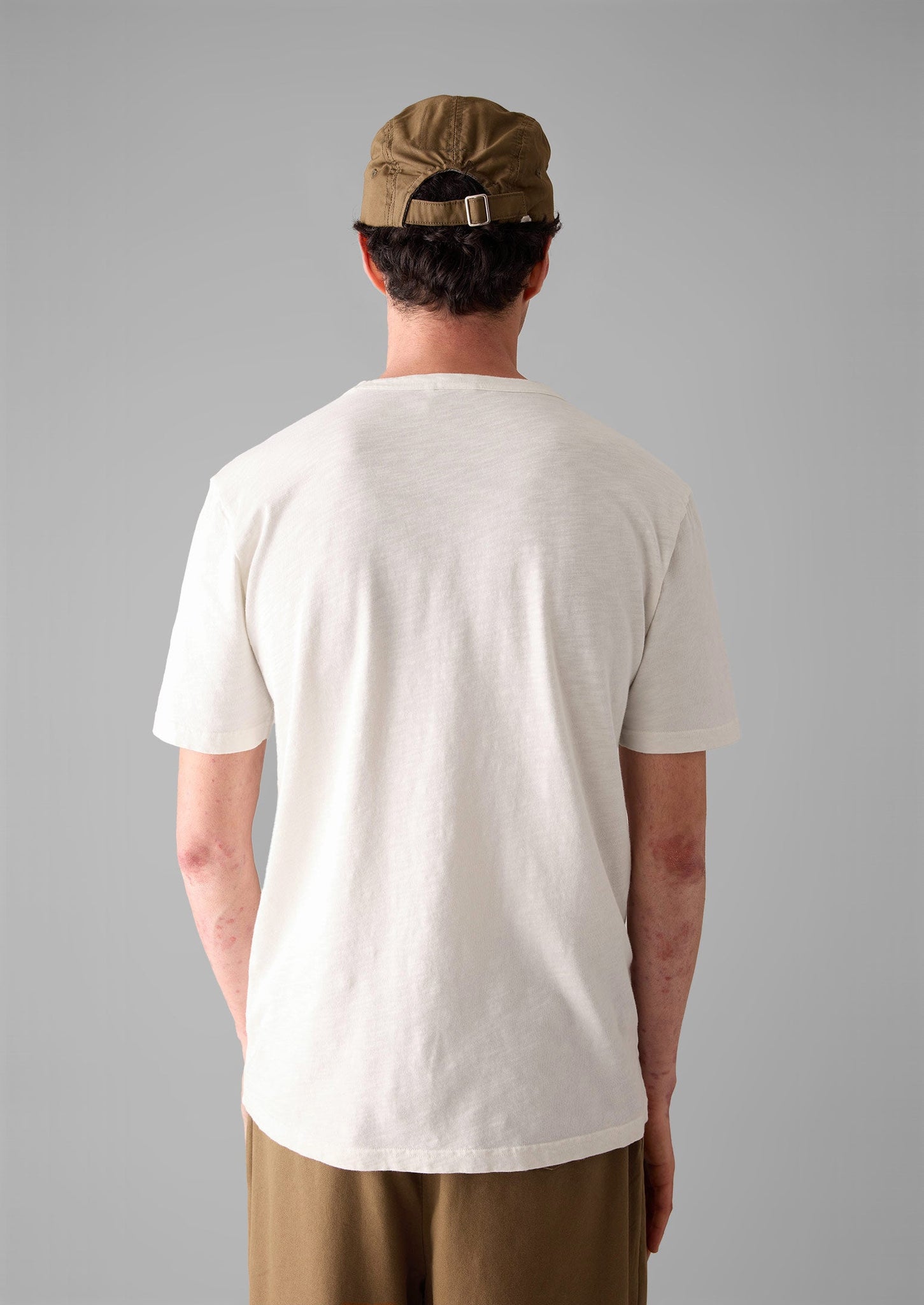 Theo Organic Cotton Short Sleeve Tee | Chalk