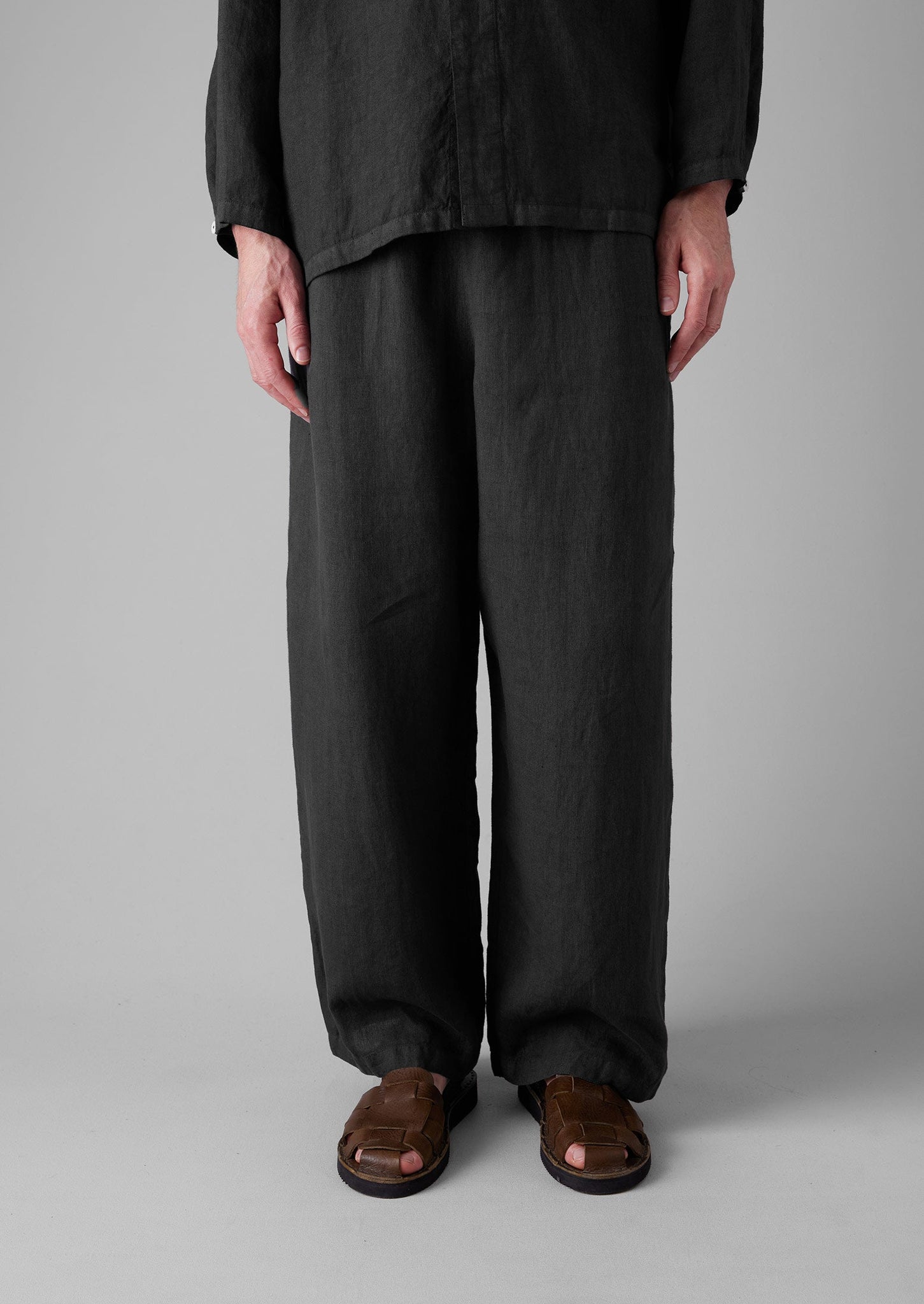 Garment Dyed Linen Drawstring Pants | Black Pepper