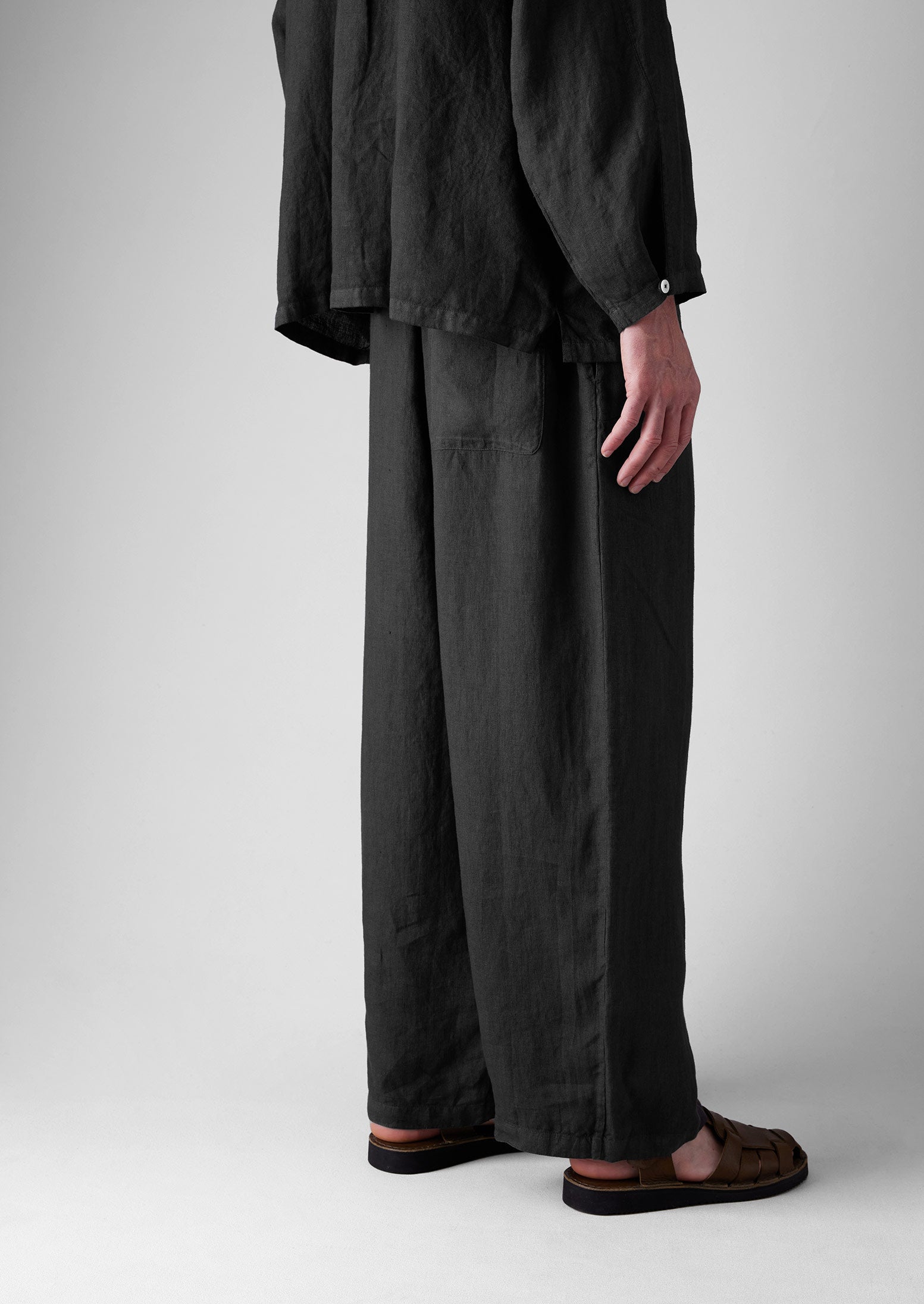 Garment Dyed Linen Drawstring Pants | Black Pepper | TOAST