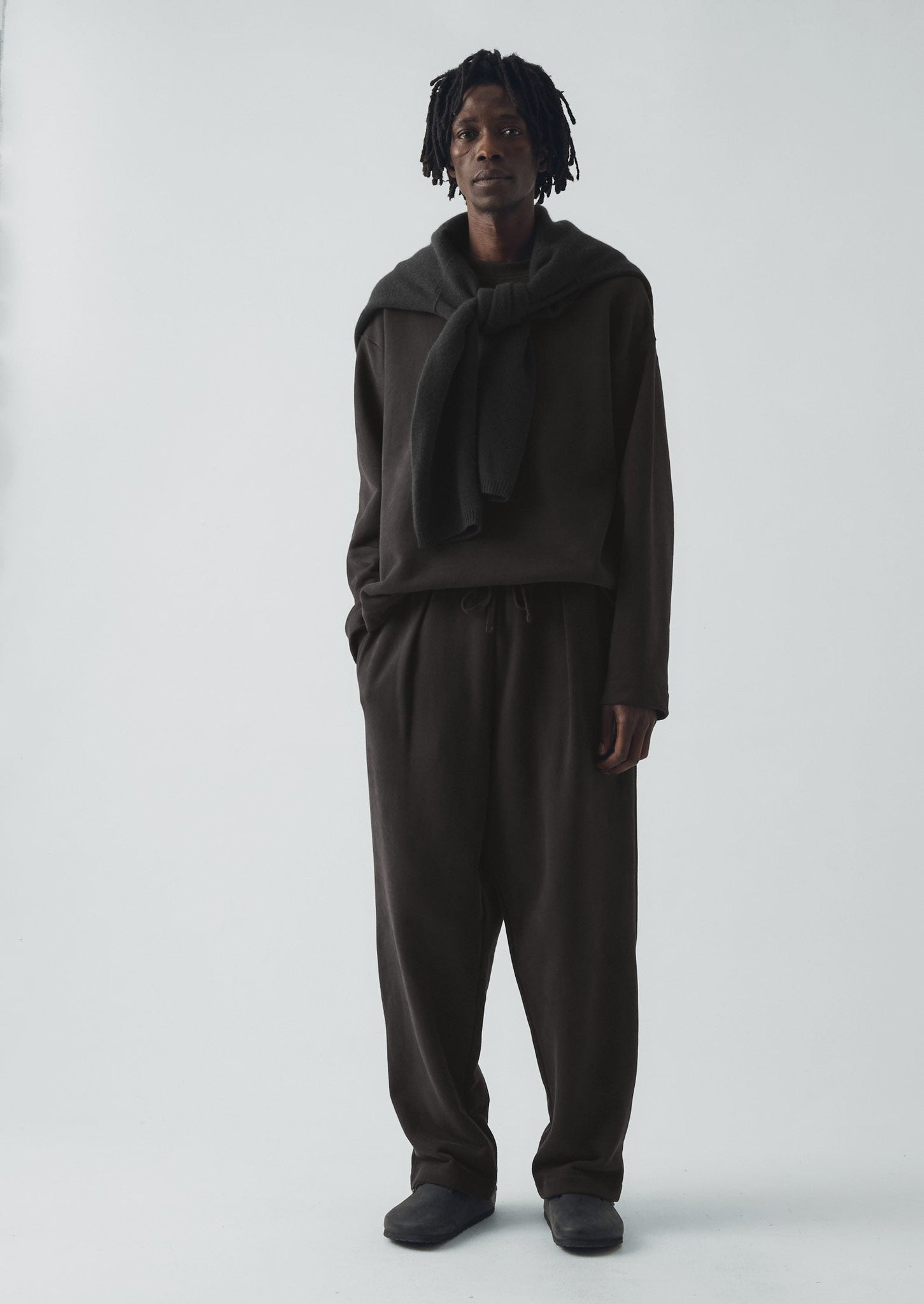 Loopback Jersey Pleated Pants | Black Pepper